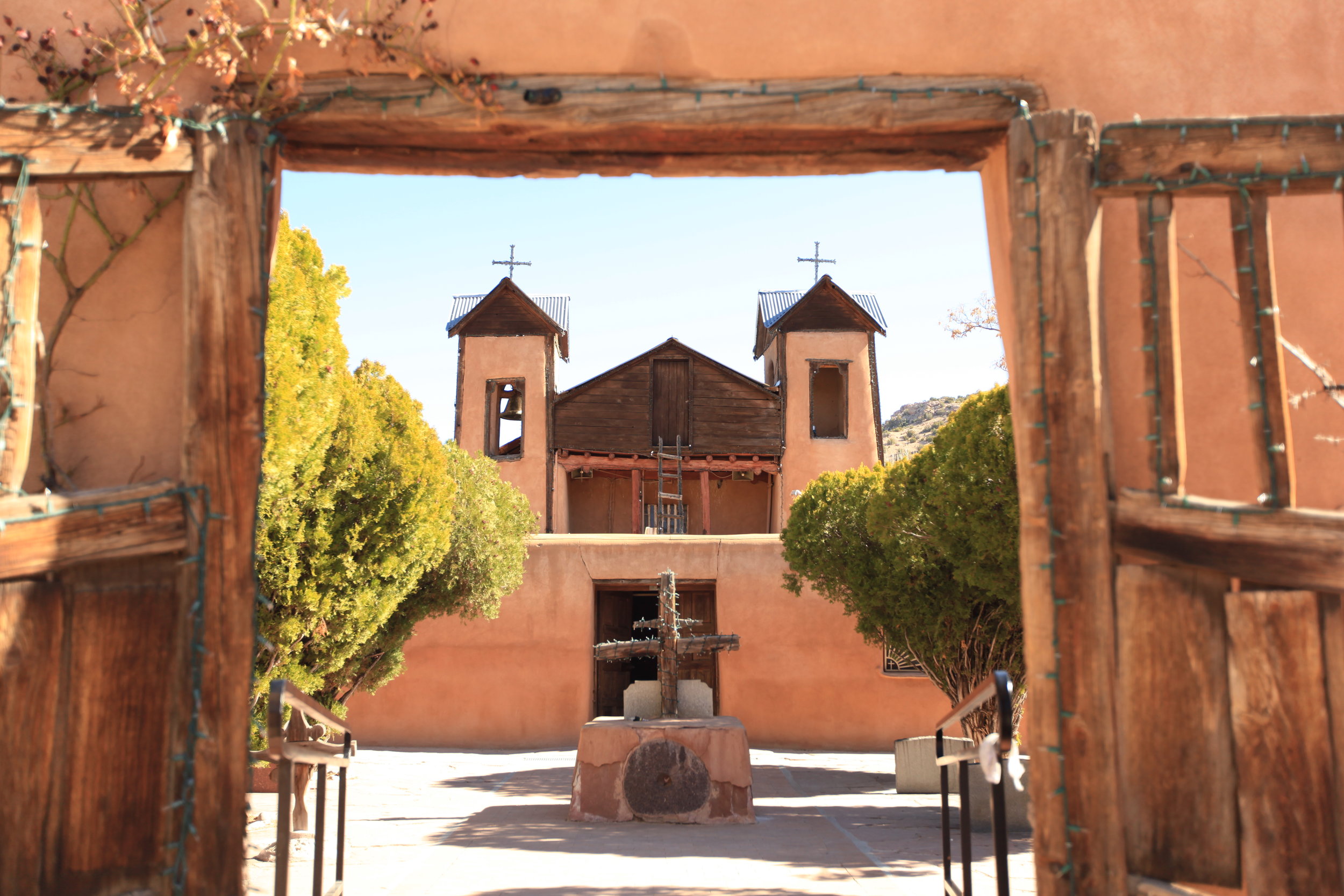  El Santuario de Chimayó, still a place of pilgrimage. 
