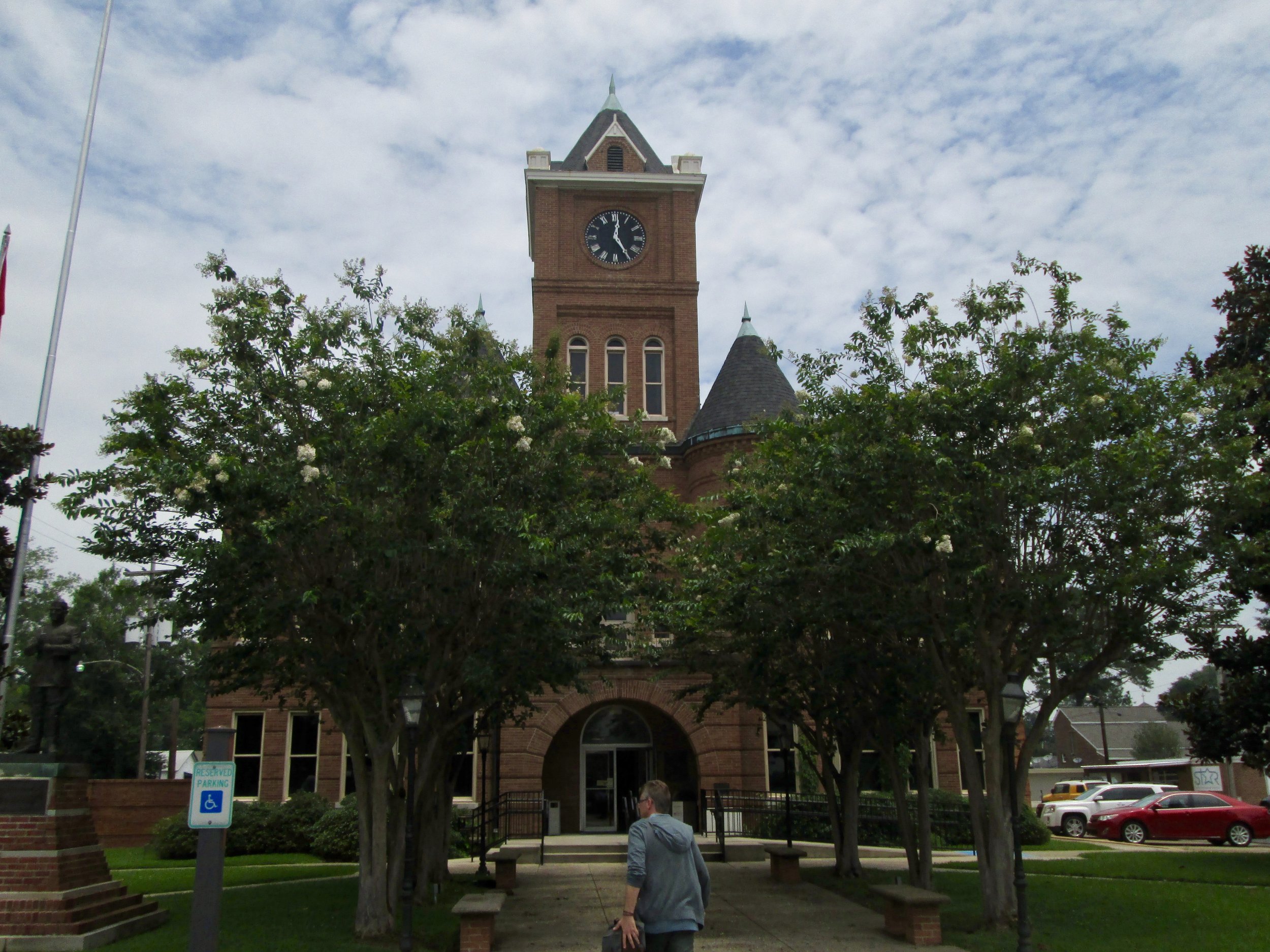 New Roads Court House