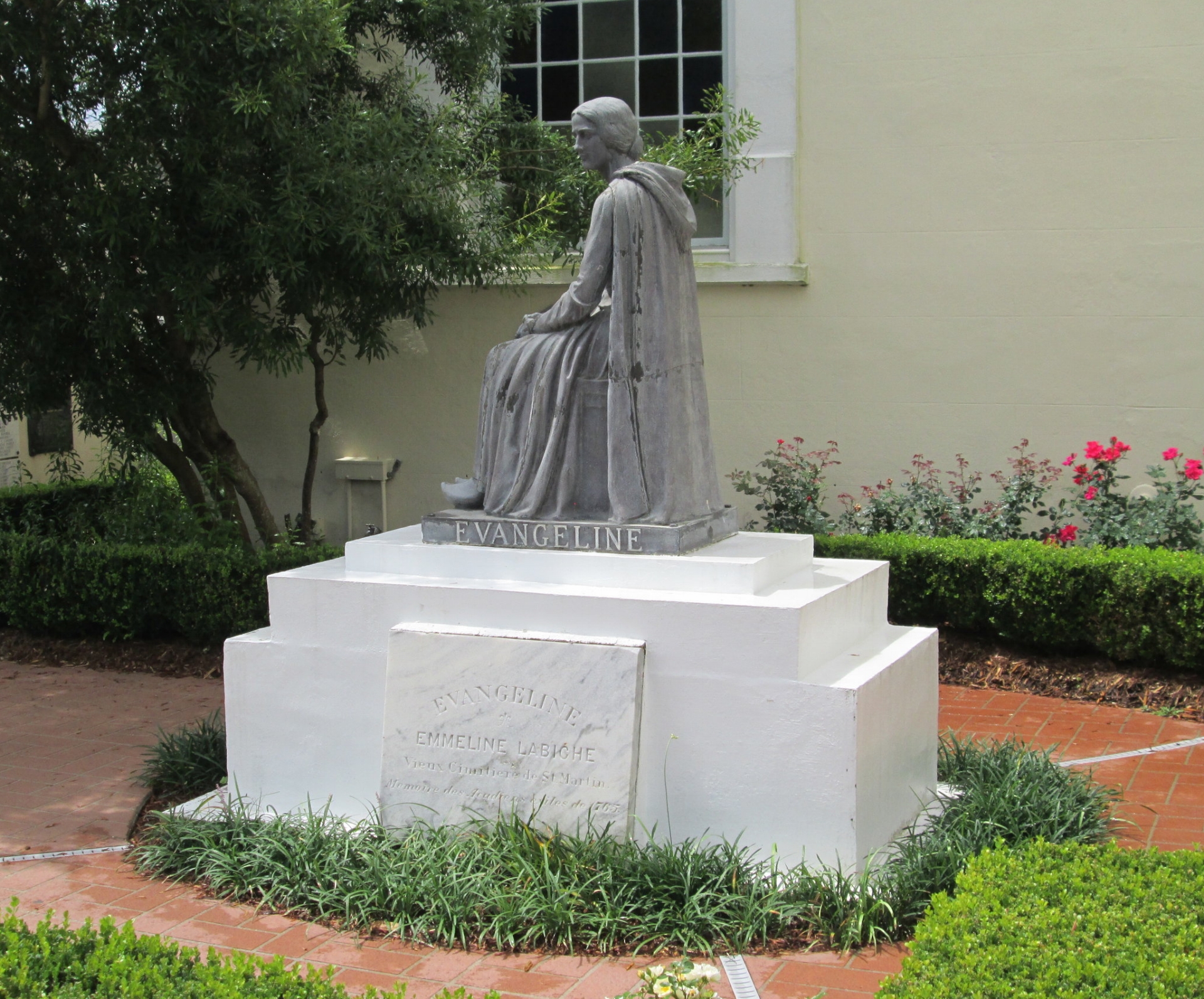  A statue of Evangeline 