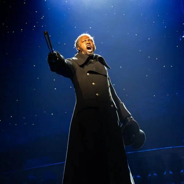 Sam-Oladeinde-as-Javert-1.-Photo-By-Danny-Kaan-600x600.jpg