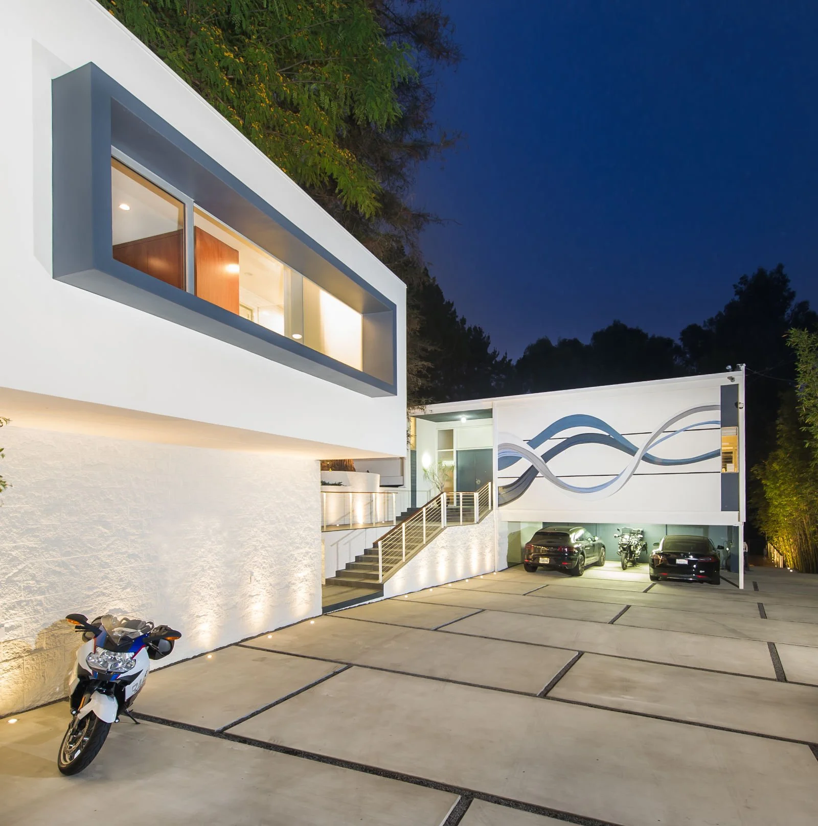 Waves-Mosaic-House-Full.jpg
