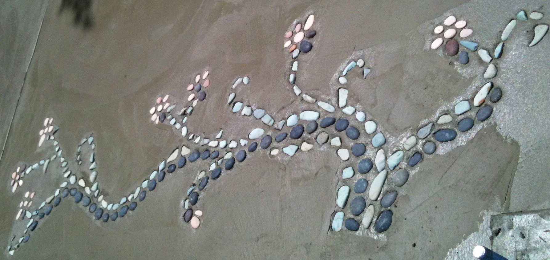 Pebble-Flower-Floor-Thumb.jpg