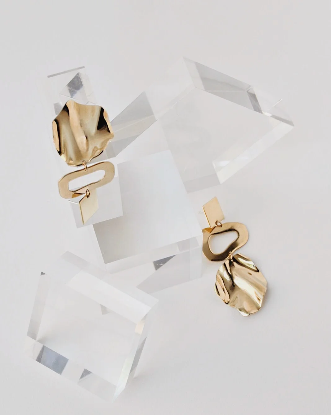 big-statement-earring-gold-organic-shapes-fun-wavy