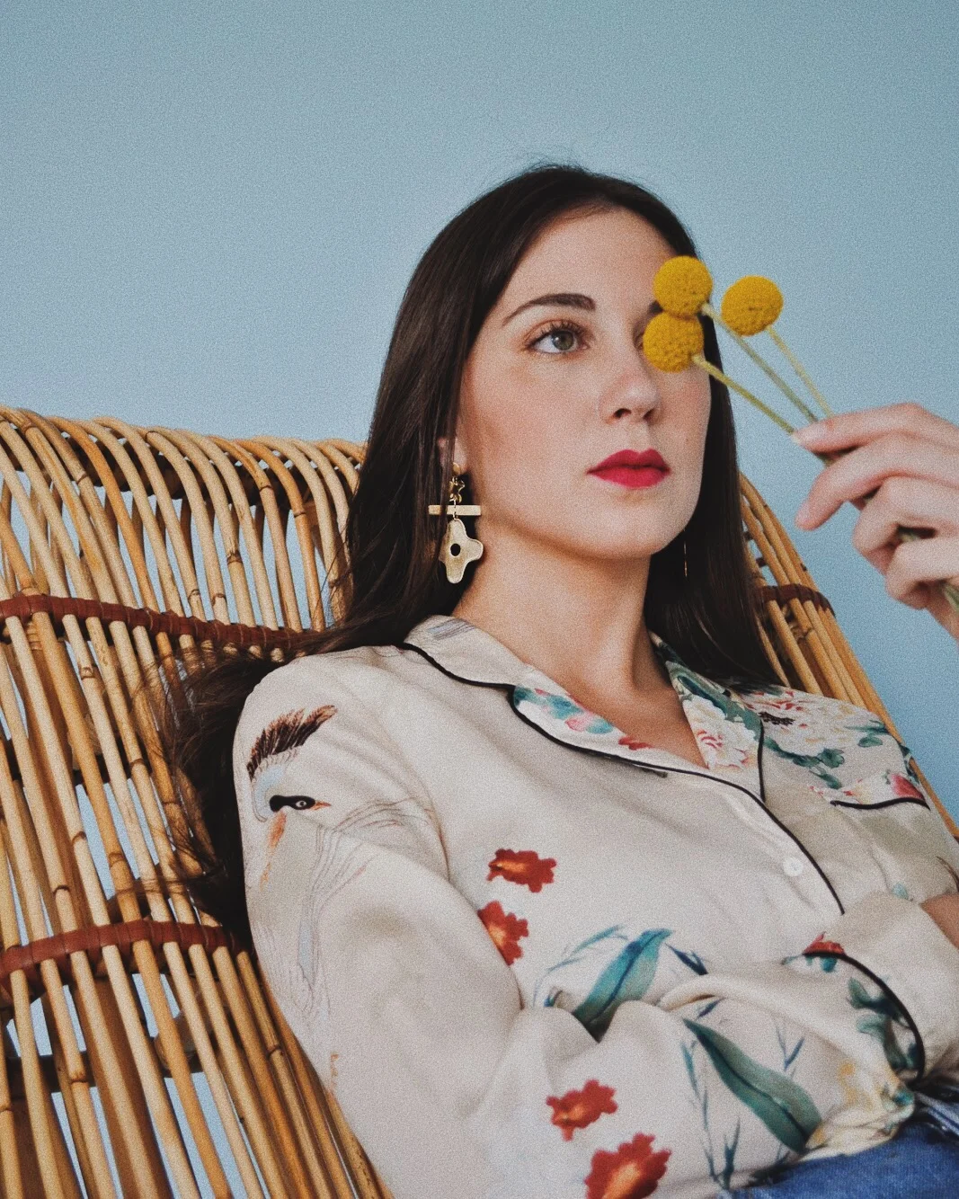 gold-statement-earrings-modern-floral-shapes-playful-elegant