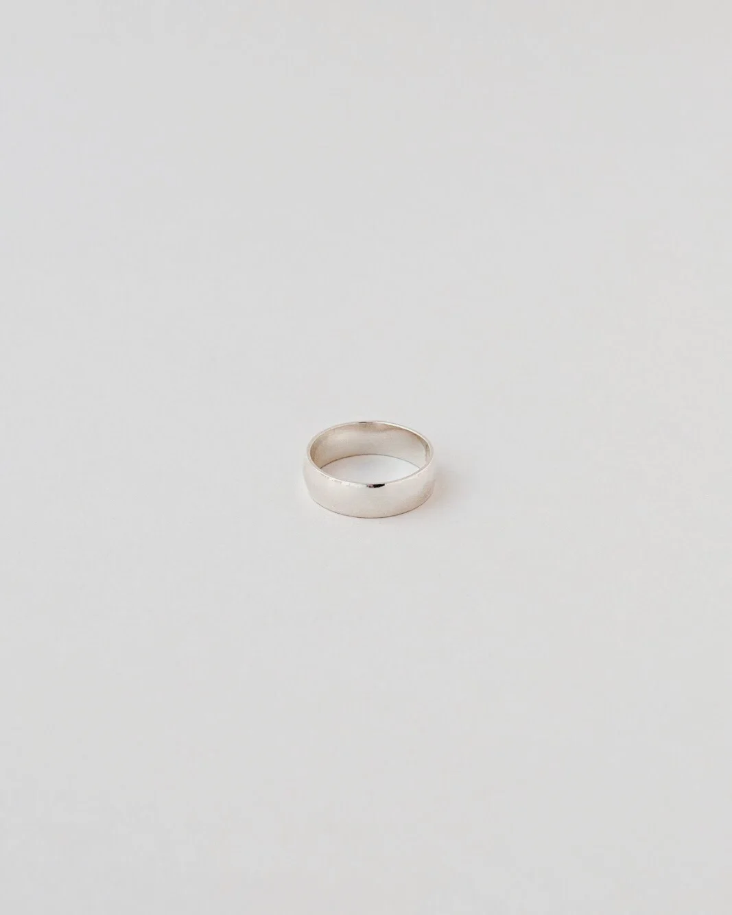 band_silver_thick_round.jpg