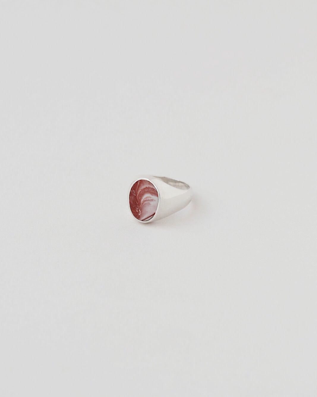 signet_inlay_oval_agate_silver.jpg