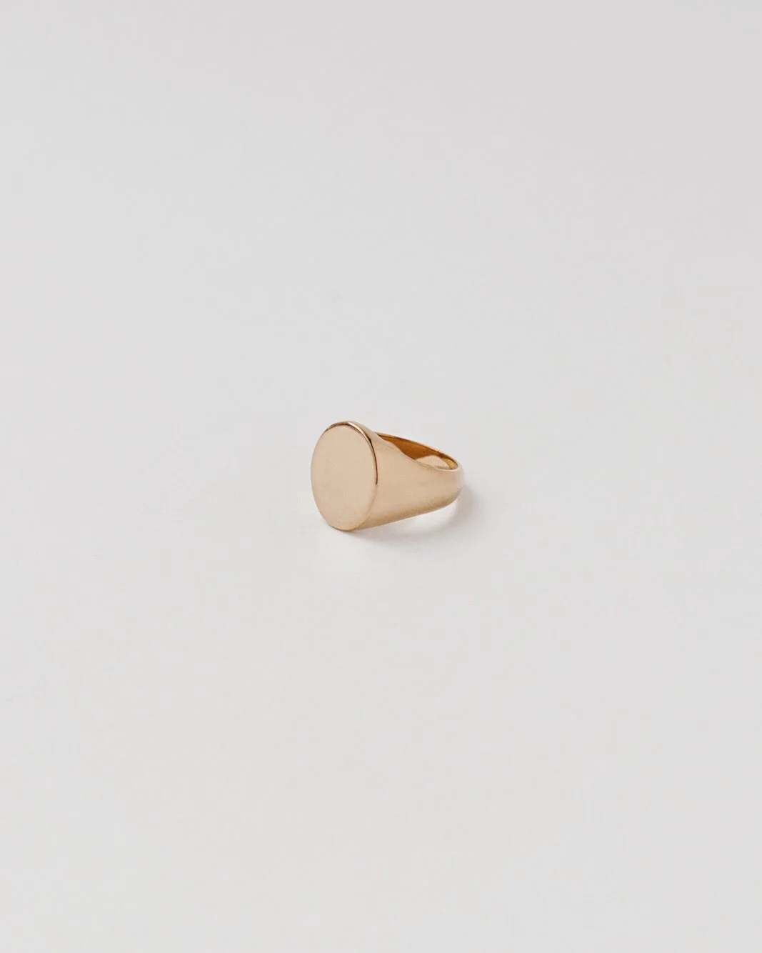 signet_gold_oval.jpg