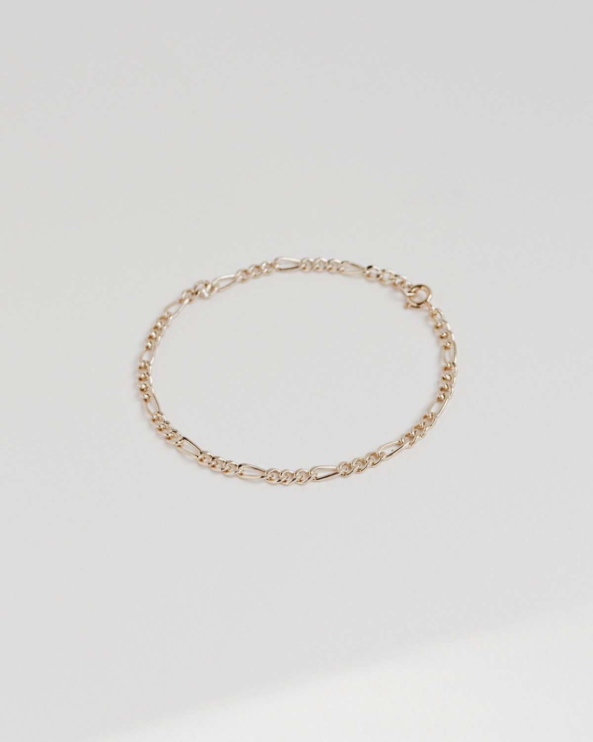 Chain_and_key_bracelet_gold.jpg