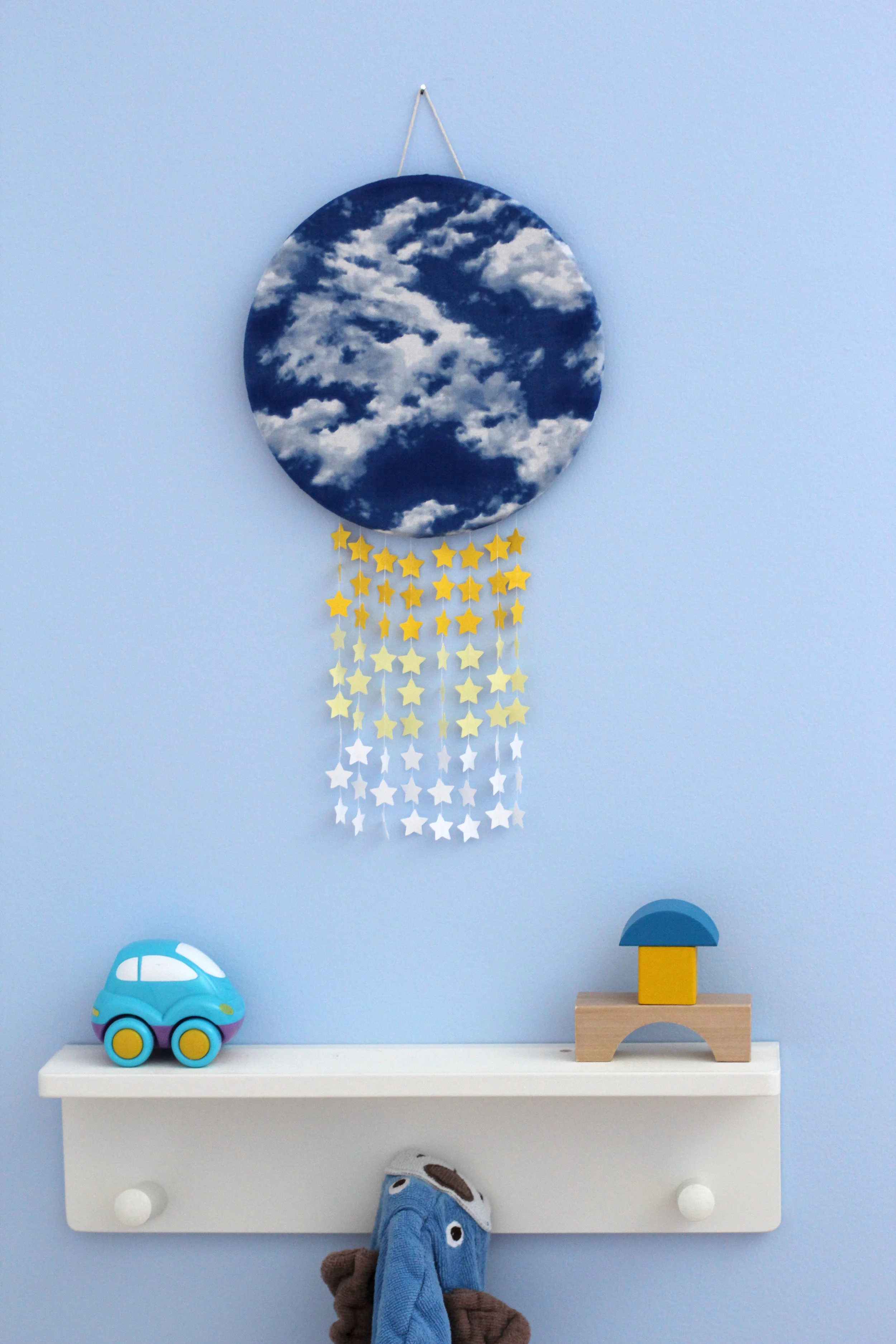 cloud cork mobile with stars.jpg
