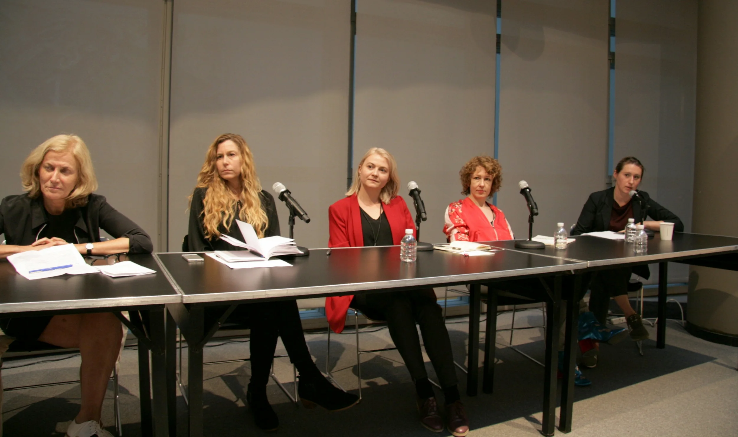 Closing panel discussion. From left: Romy Golan, Katherine Carl, Magdalena Moskalewicz, Claire Bishop, and Klara Kemp-Welch. 