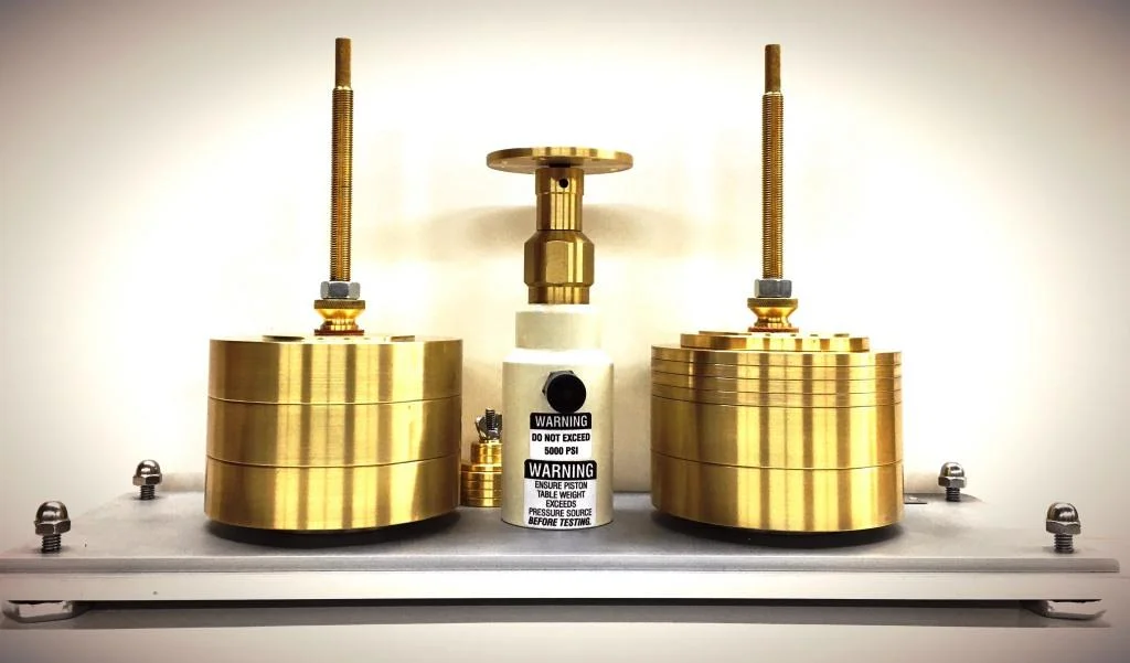 Model 1 Deadweight Gauge (3,000 psi)