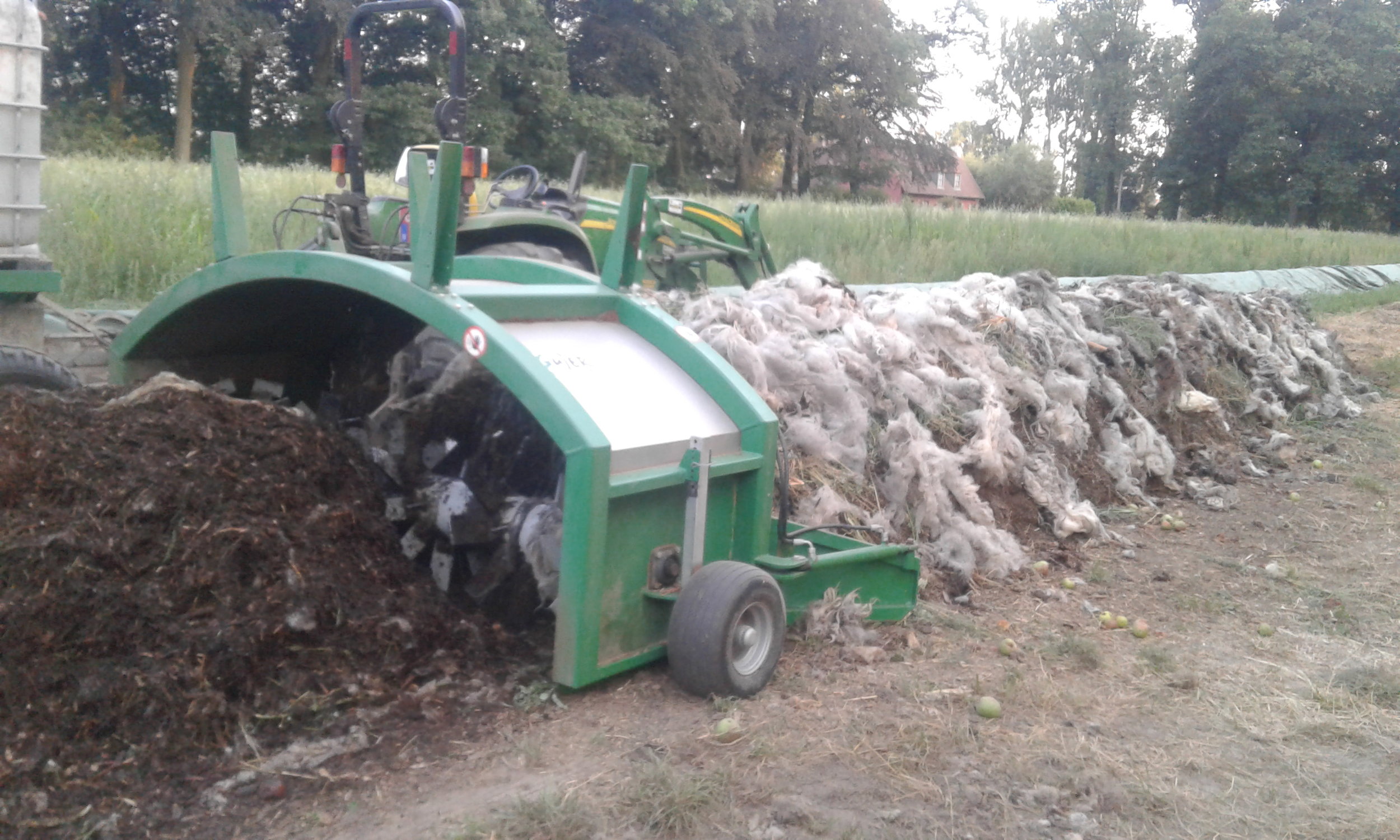 Composting Sheep's Wool in the Windrow