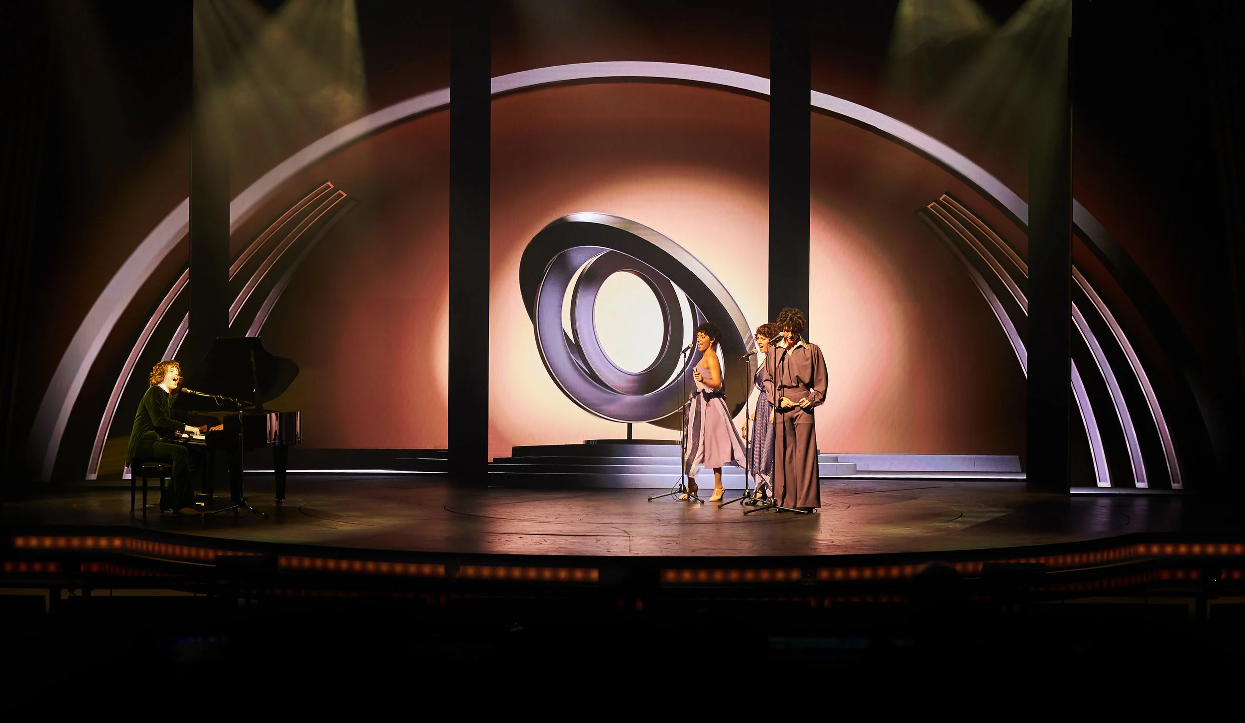 SEEBACH - The Musical