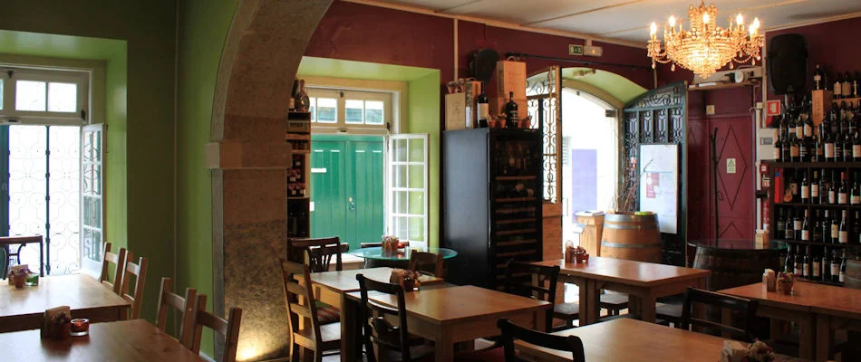 Best Bars Lisbon ~ Grapes & Bites