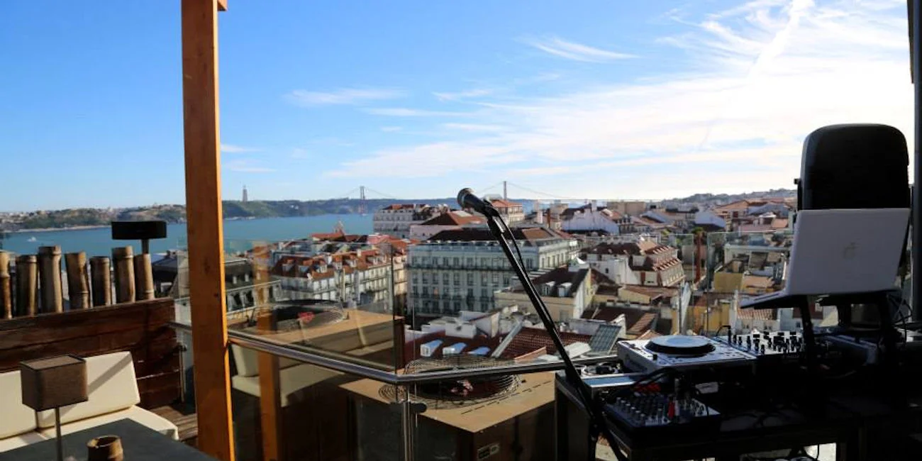 Best Clubs in Lisbon ~ Silk