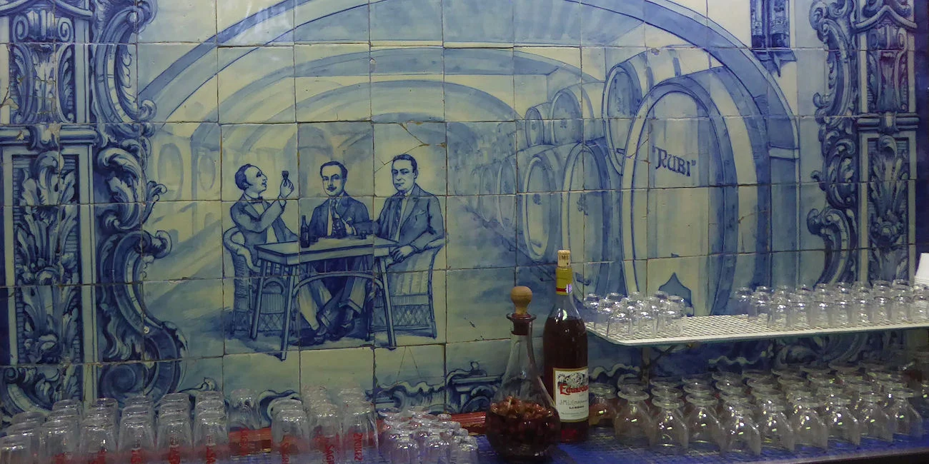 Best Bars in Lisbon ~ Ginjinha Rubi