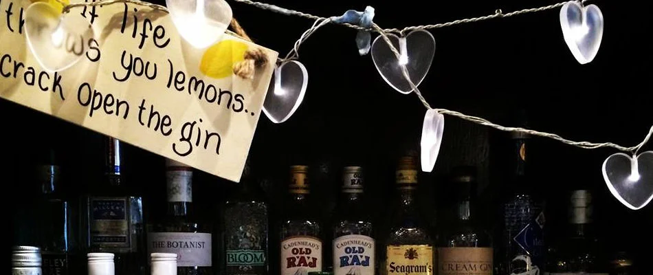 Best Bars London ~ The Oliver Conquest / Photo: Facebook The-Oliver-Conquest