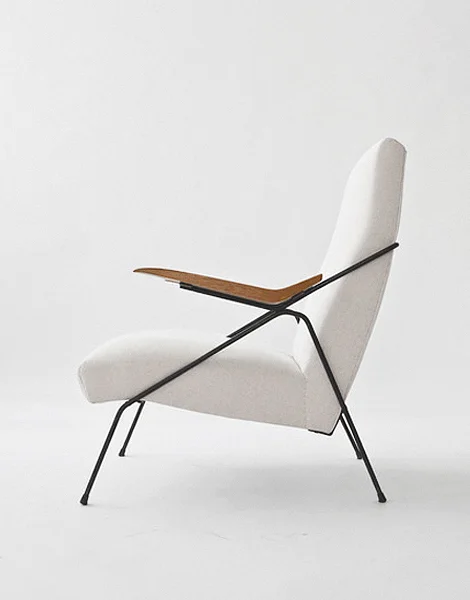 Pierre Guariche; Enameled Metal and Oak Arm Chair, 1950s.