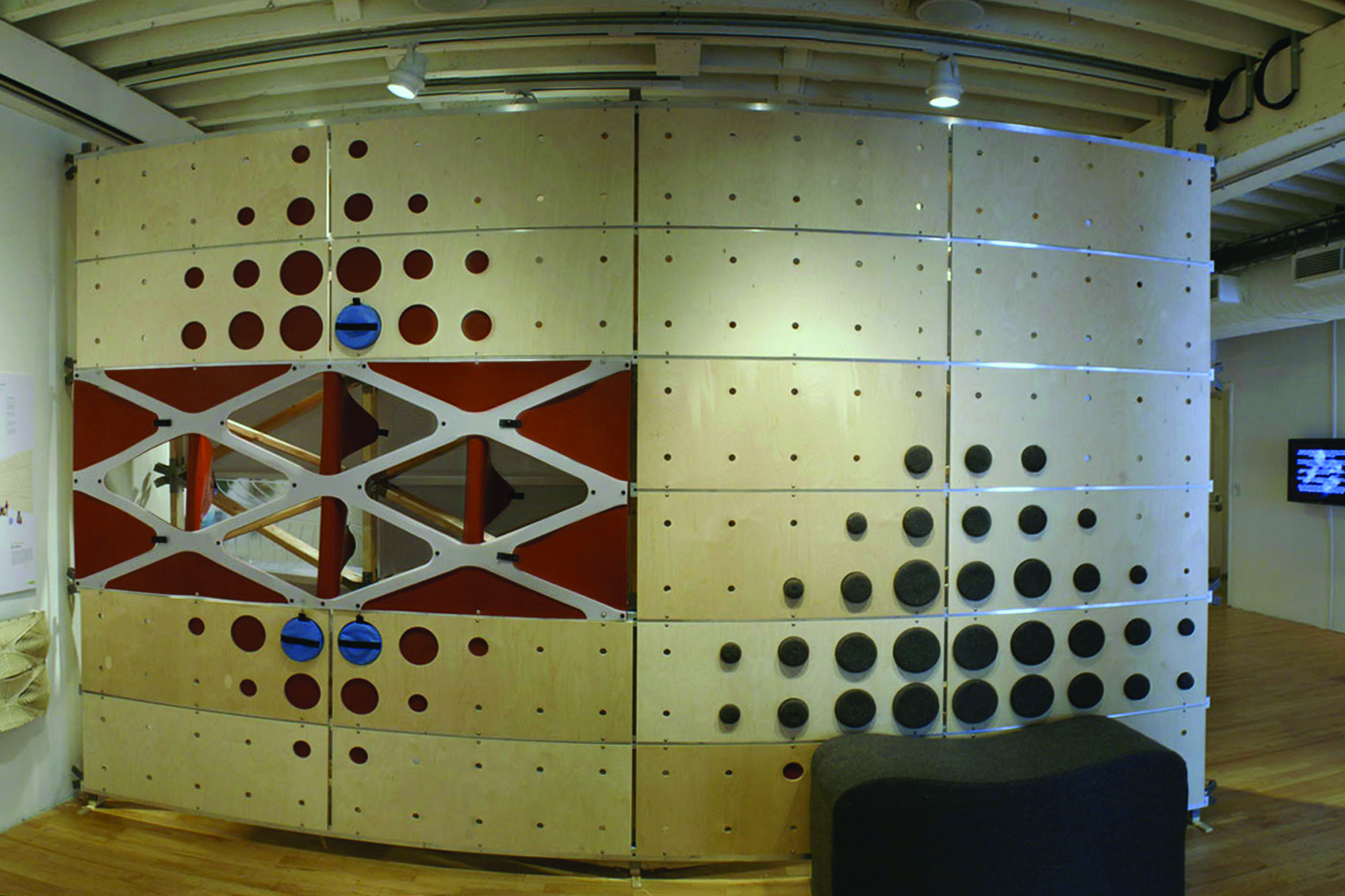 06_OSWall_Interior.jpg