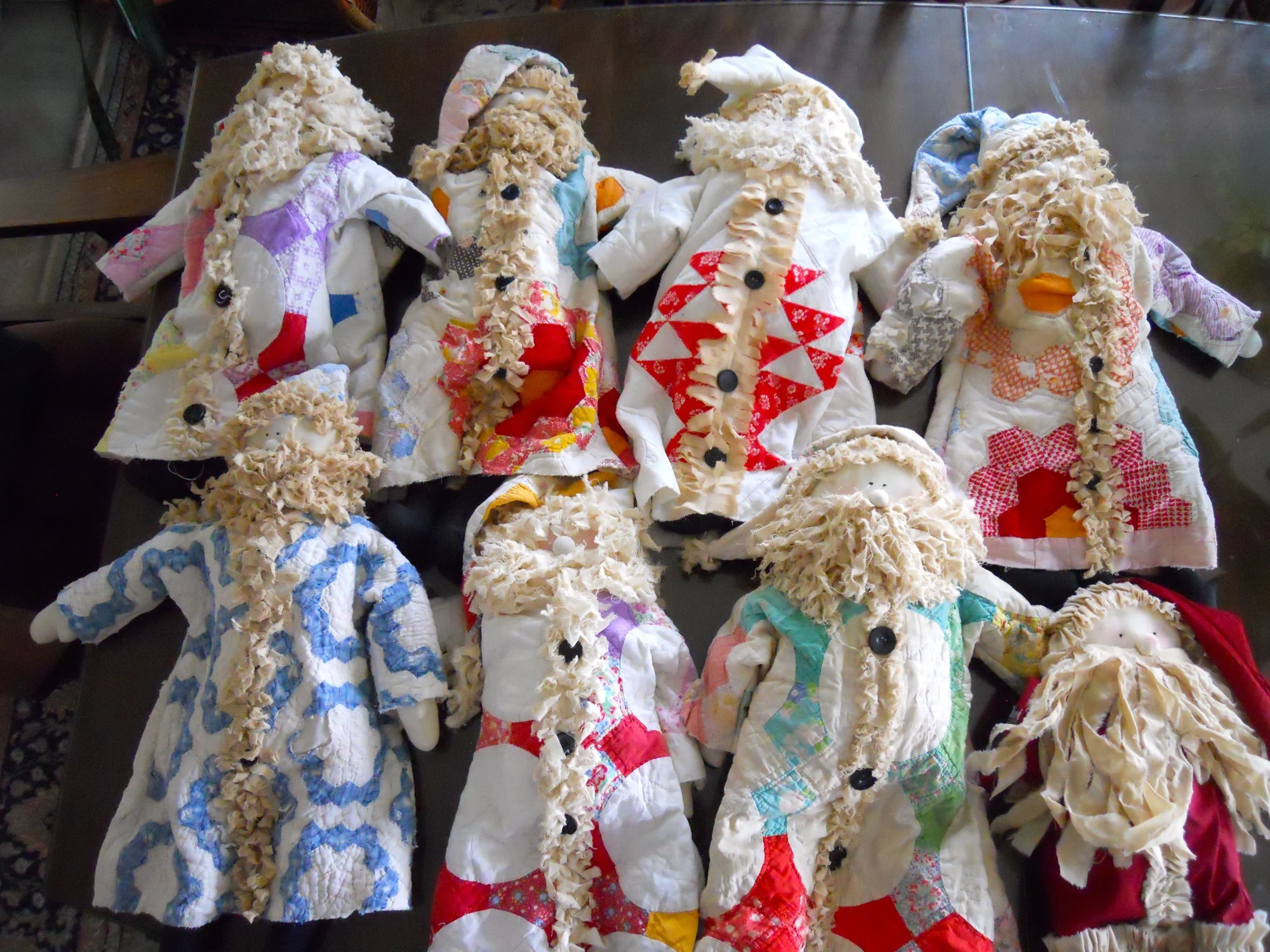 Santa dolls.jpg