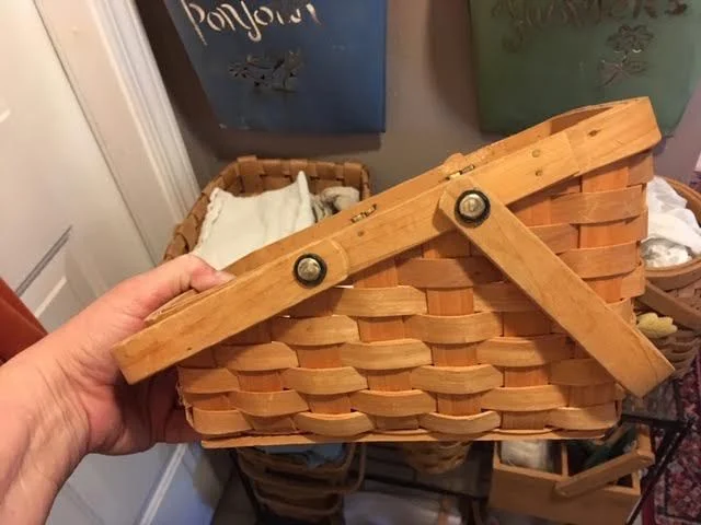 I look for baskets with this color and weave. (Photo by Charlotte Ekker Wiggins)