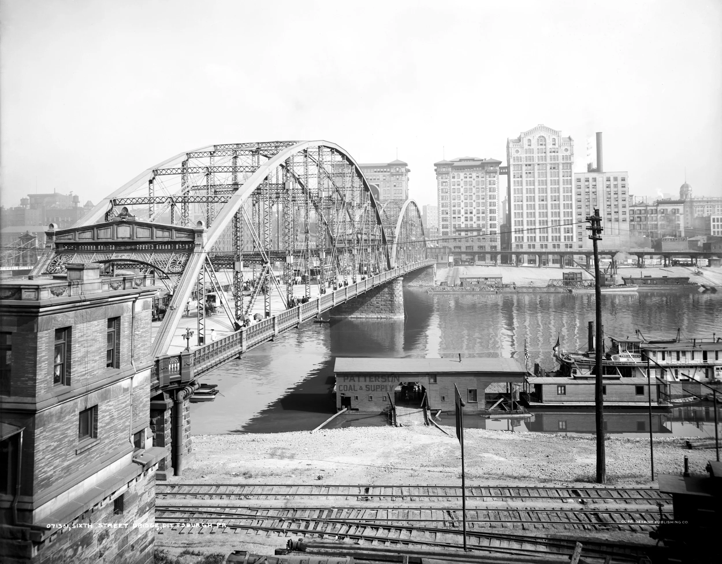 Sixth Street Bridge in Pittsburgh, prior to being relocated to Coraopolis (replaced by the Clemente Bridge)