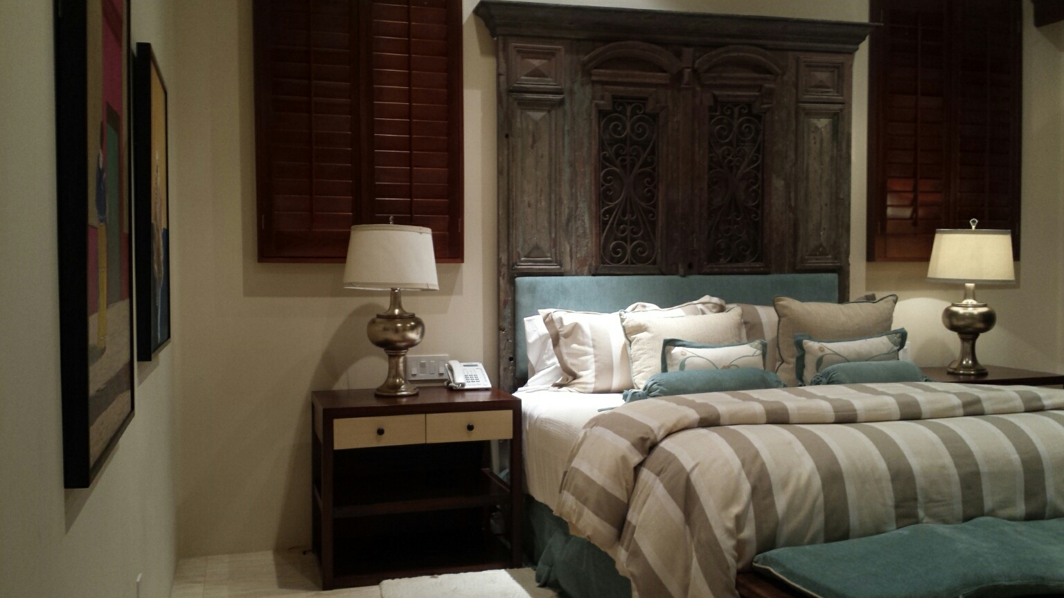 second bedroom.jpg