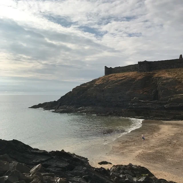 BBC Radio 4 - Laura Barton's Notes from a Musical Island: Cloak of Mist