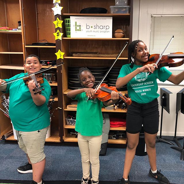 We love seeing kid&rsquo;s smiling faces when they receive an instrument! Many of the programs we provide instruments to focus not only on music, but on leadership and life skills as well. 
#femalefounders #nonprofitorganization #fortworth #smallacts