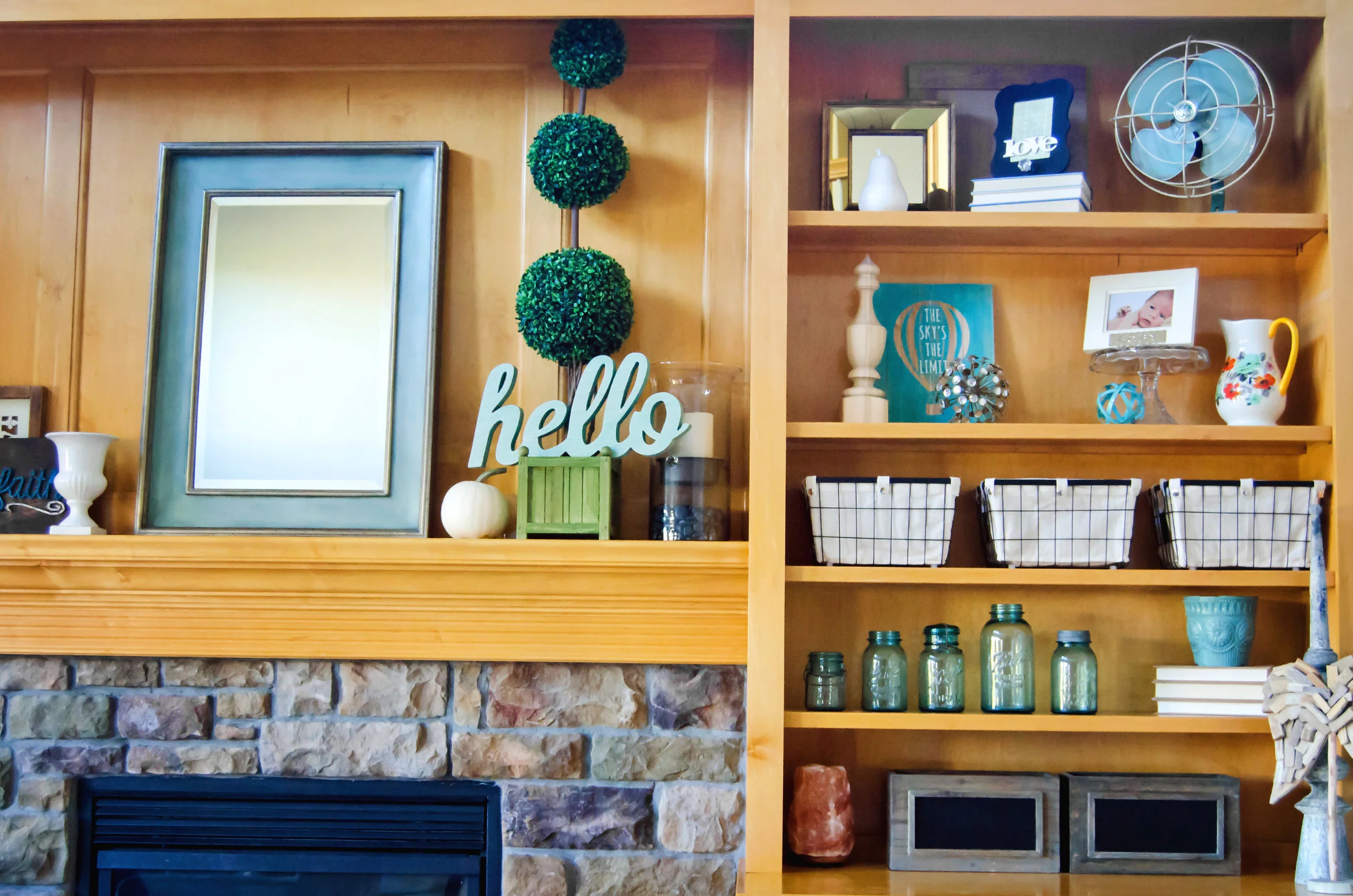 Built-In bookshelf styling. | hprallandco.com