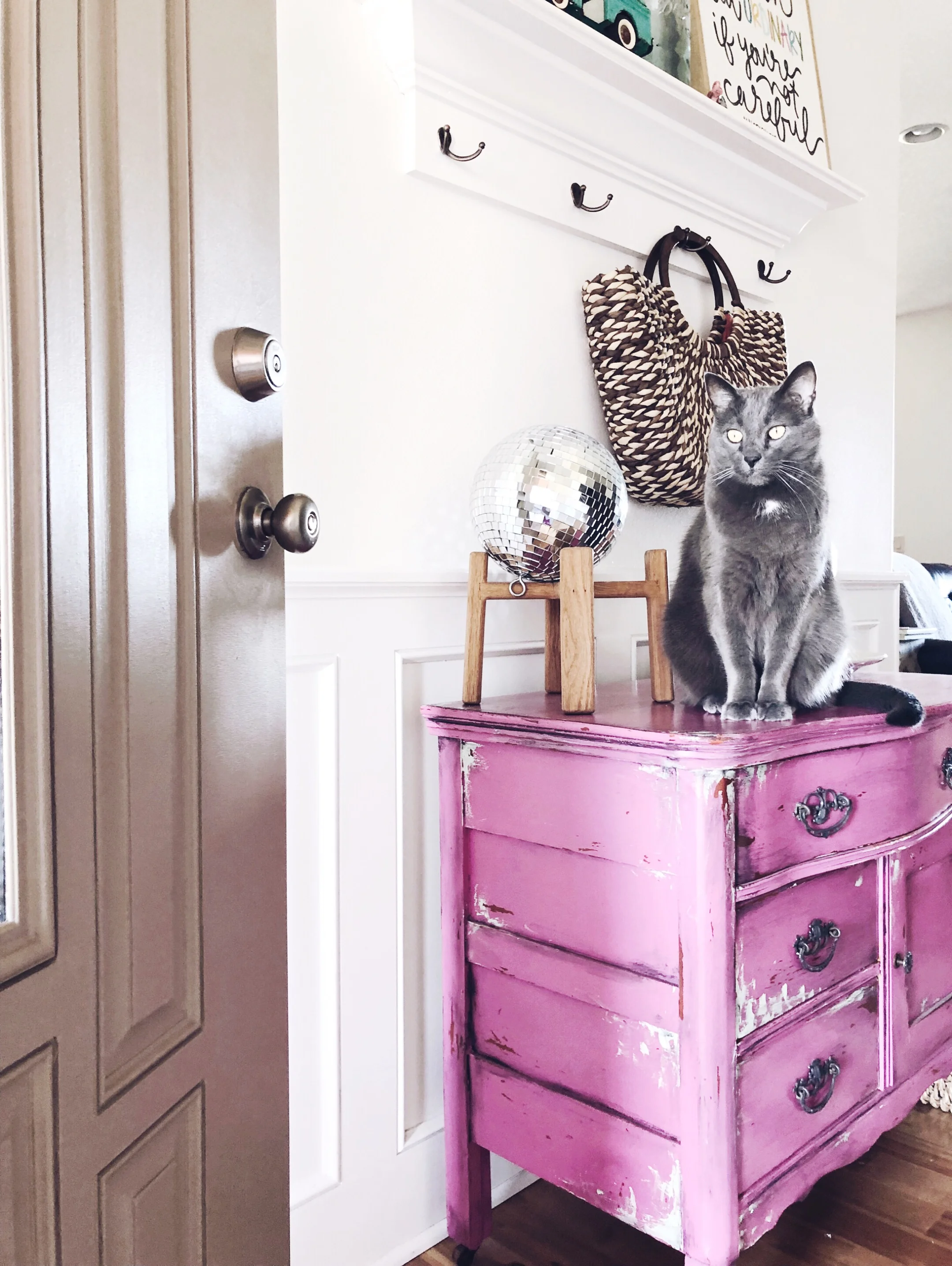 How To Remove Stubborn Stickers From Wall