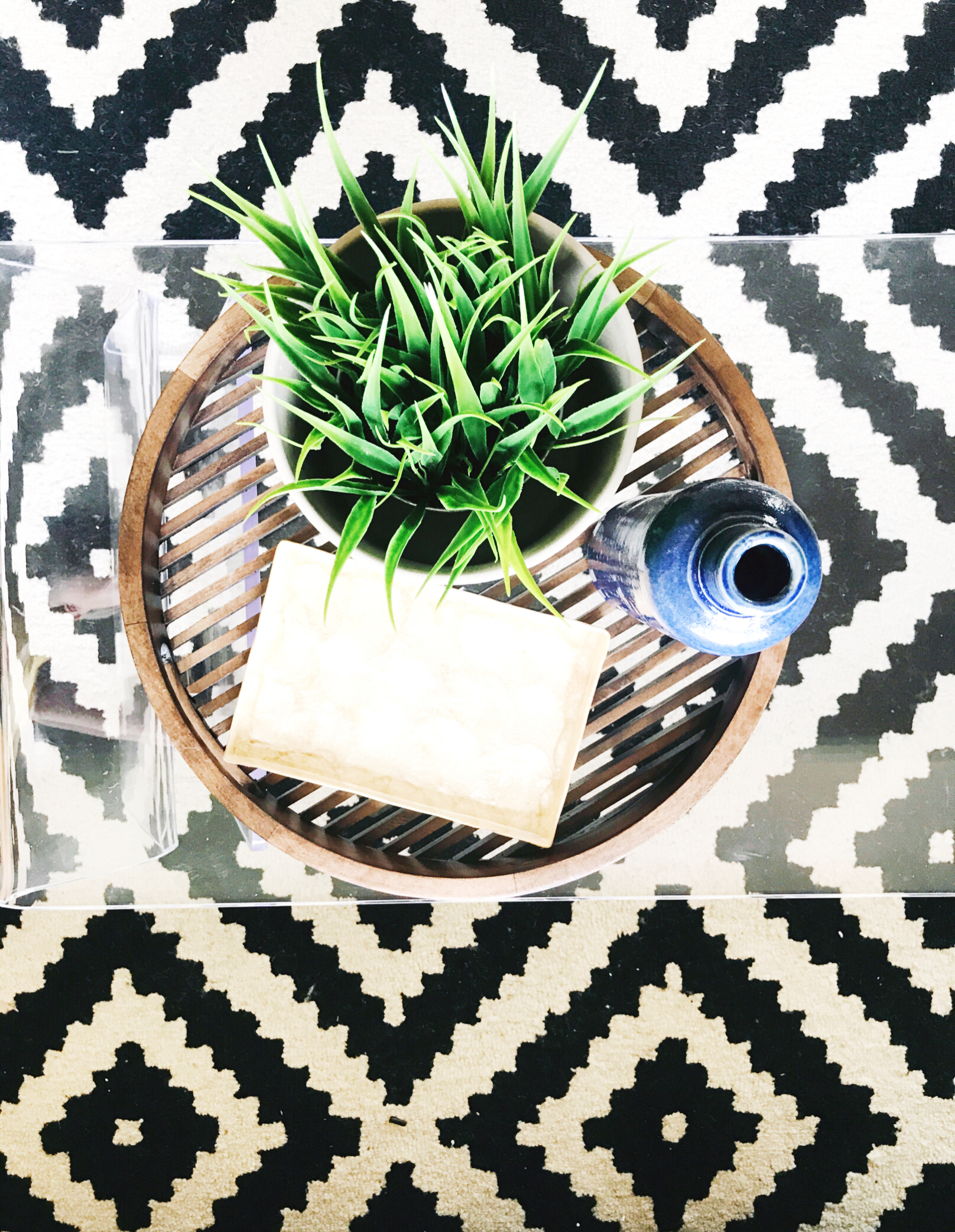 How to Design Around Honey Oak | H.Prall & Co. Interior Decorating | hprallandco.com