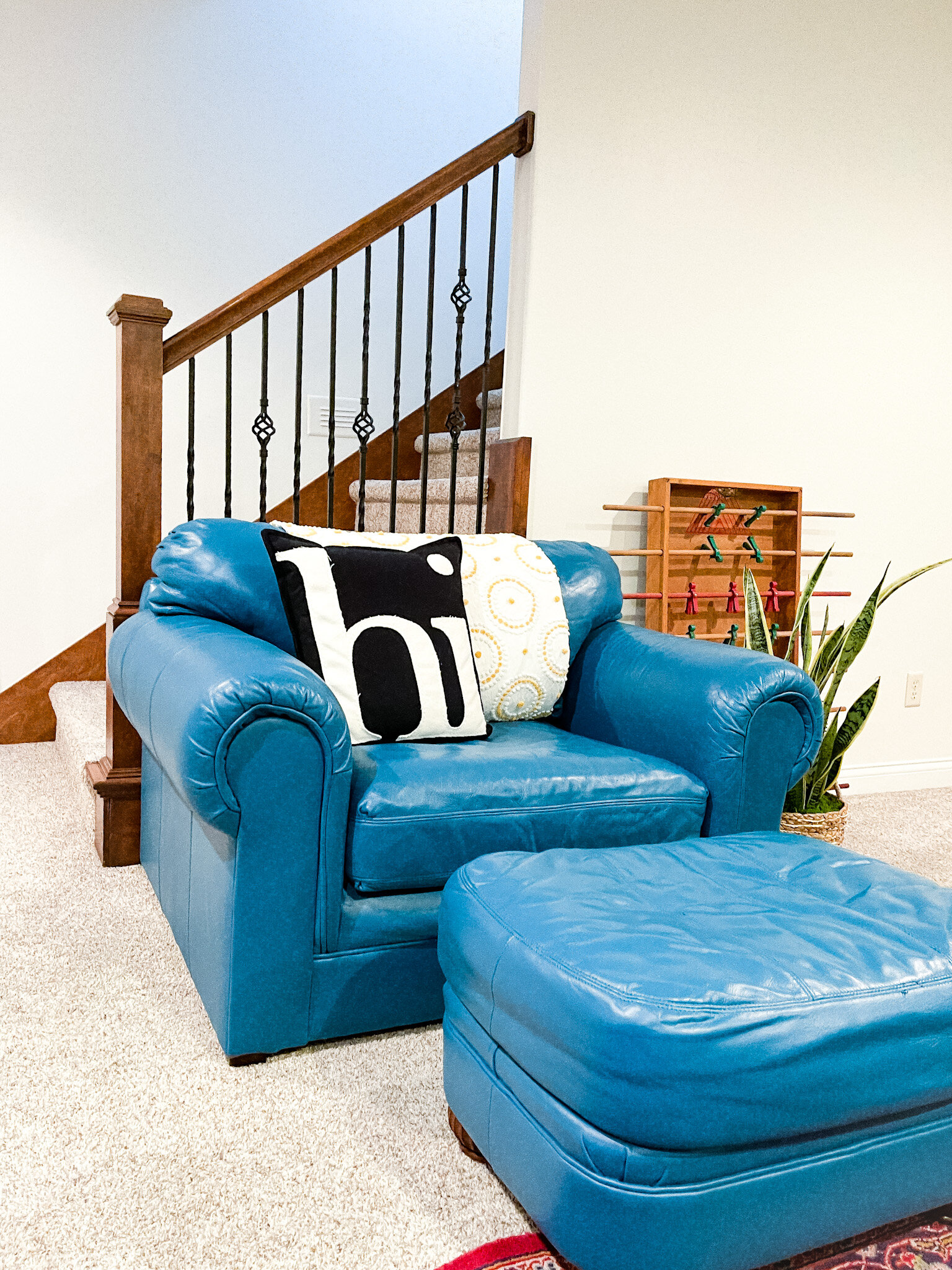 17 Best Paint leather couch ideas  paint leather couch, leather couch,  painting leather