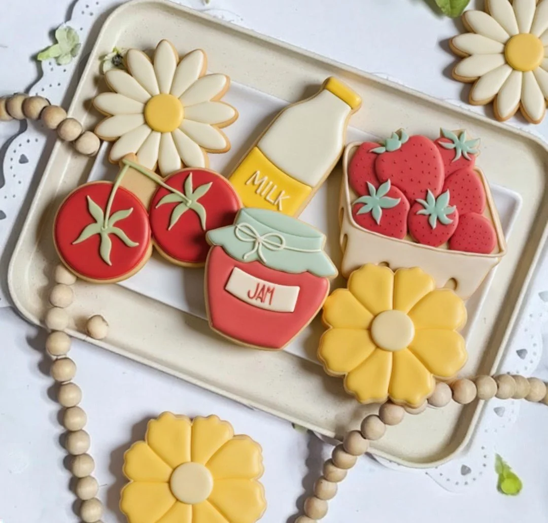 Jammin’ with Blooms &amp; Berries- Cookie Decorating Class 