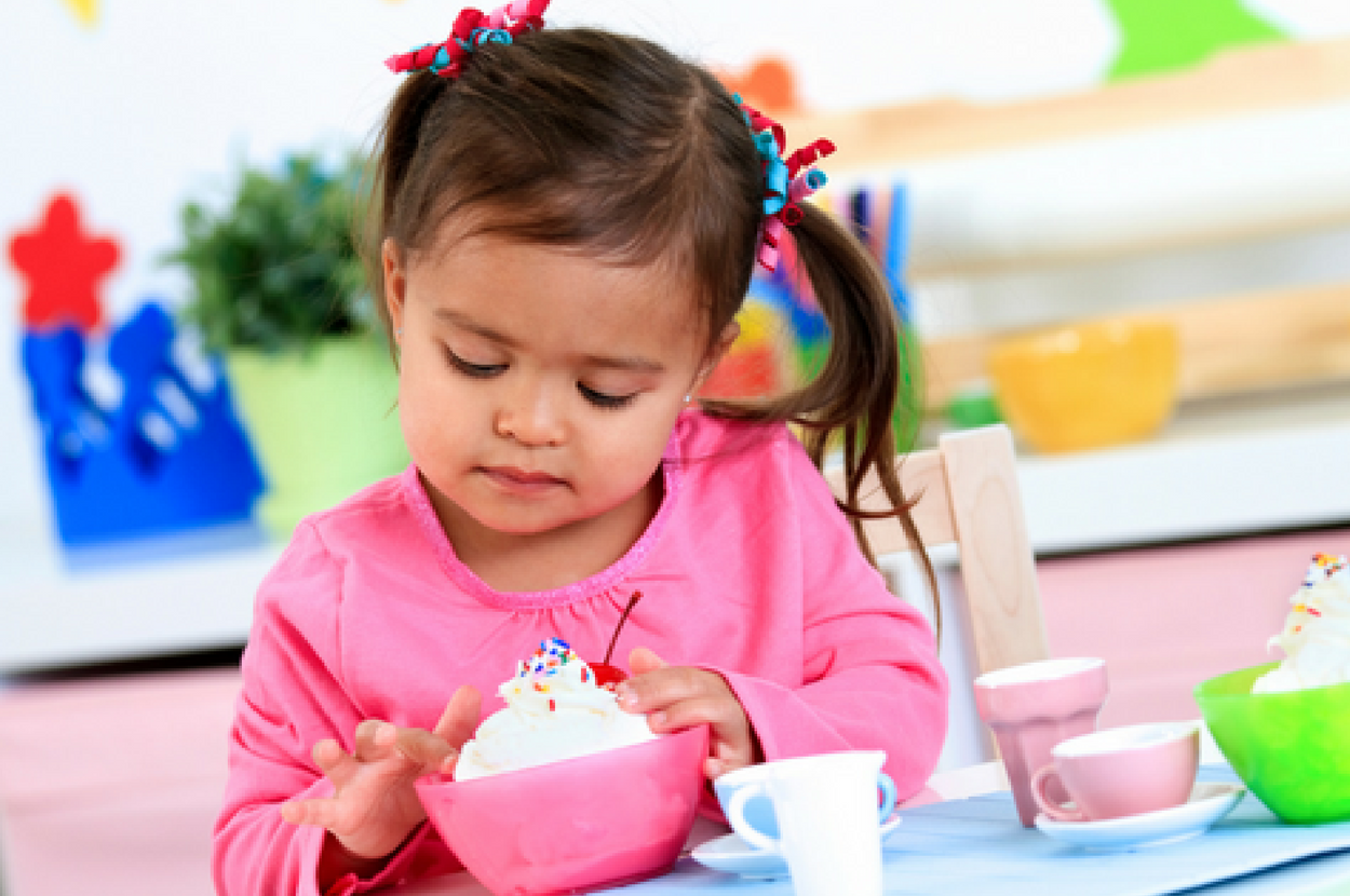 kid eating.png