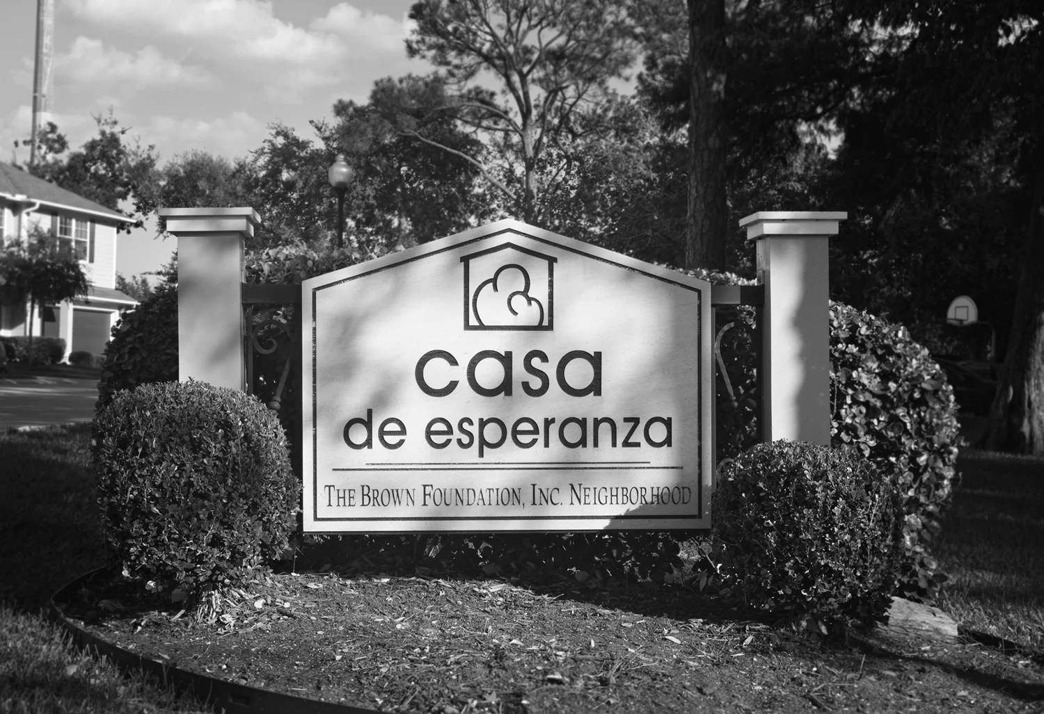  Casa de Esperanza /  002houston Magazine  