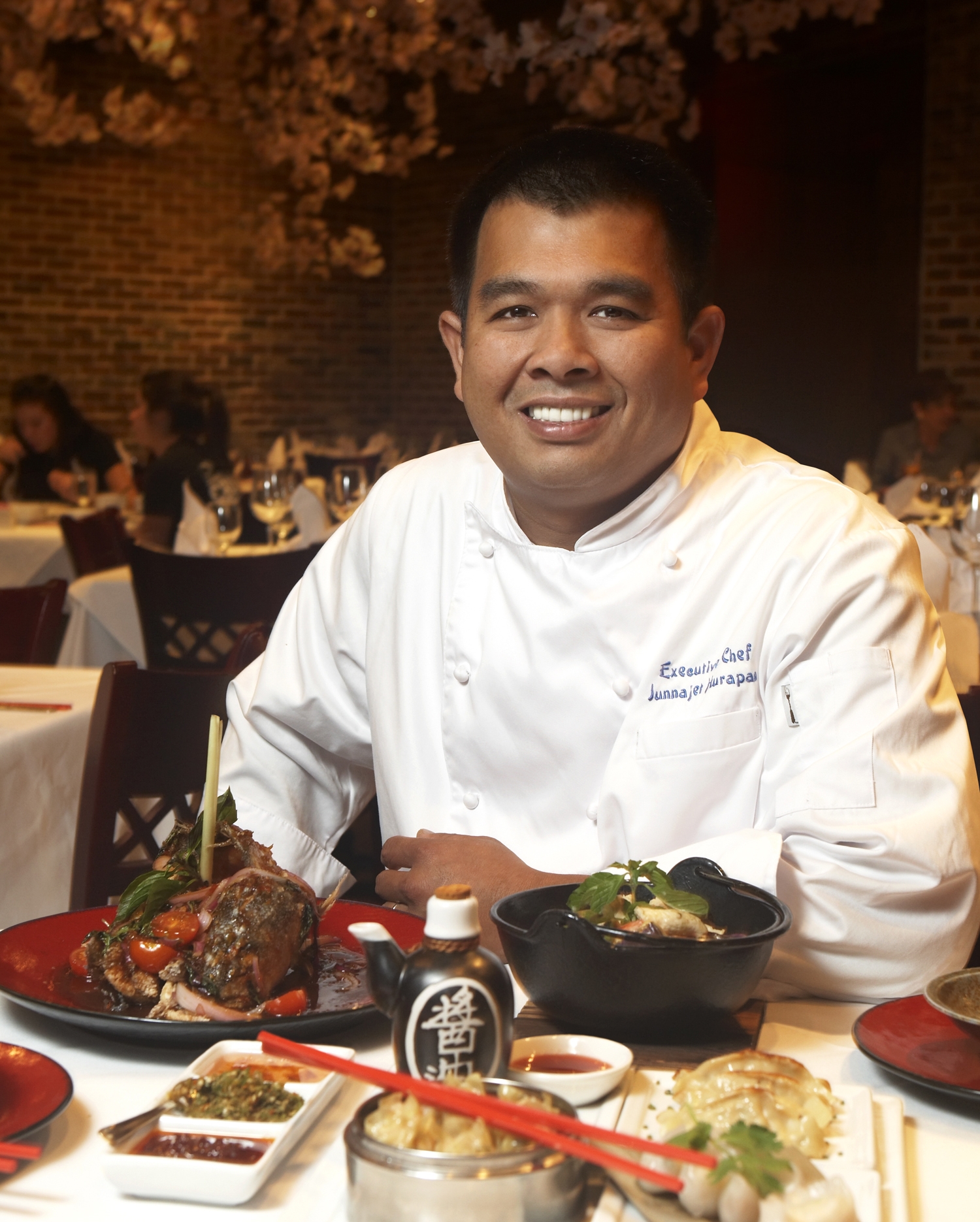  Chef Jett Hurapan / Gigi’s Asian Bistro 