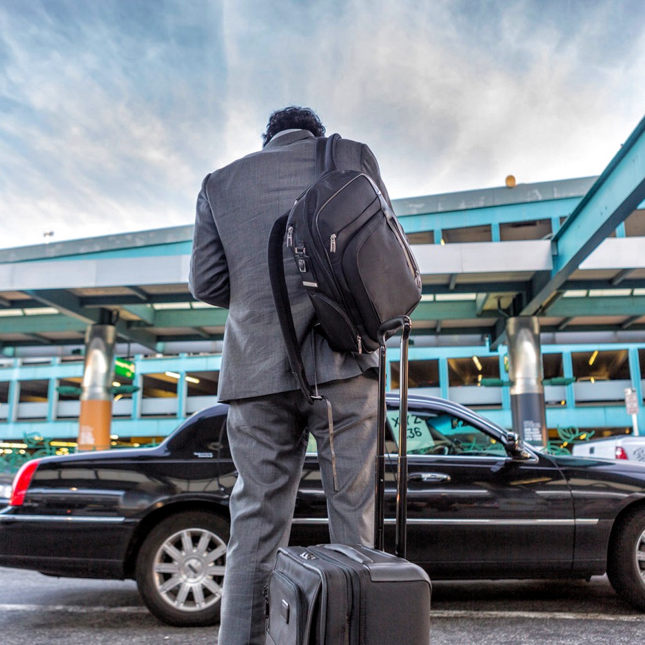 airportguy.jpg