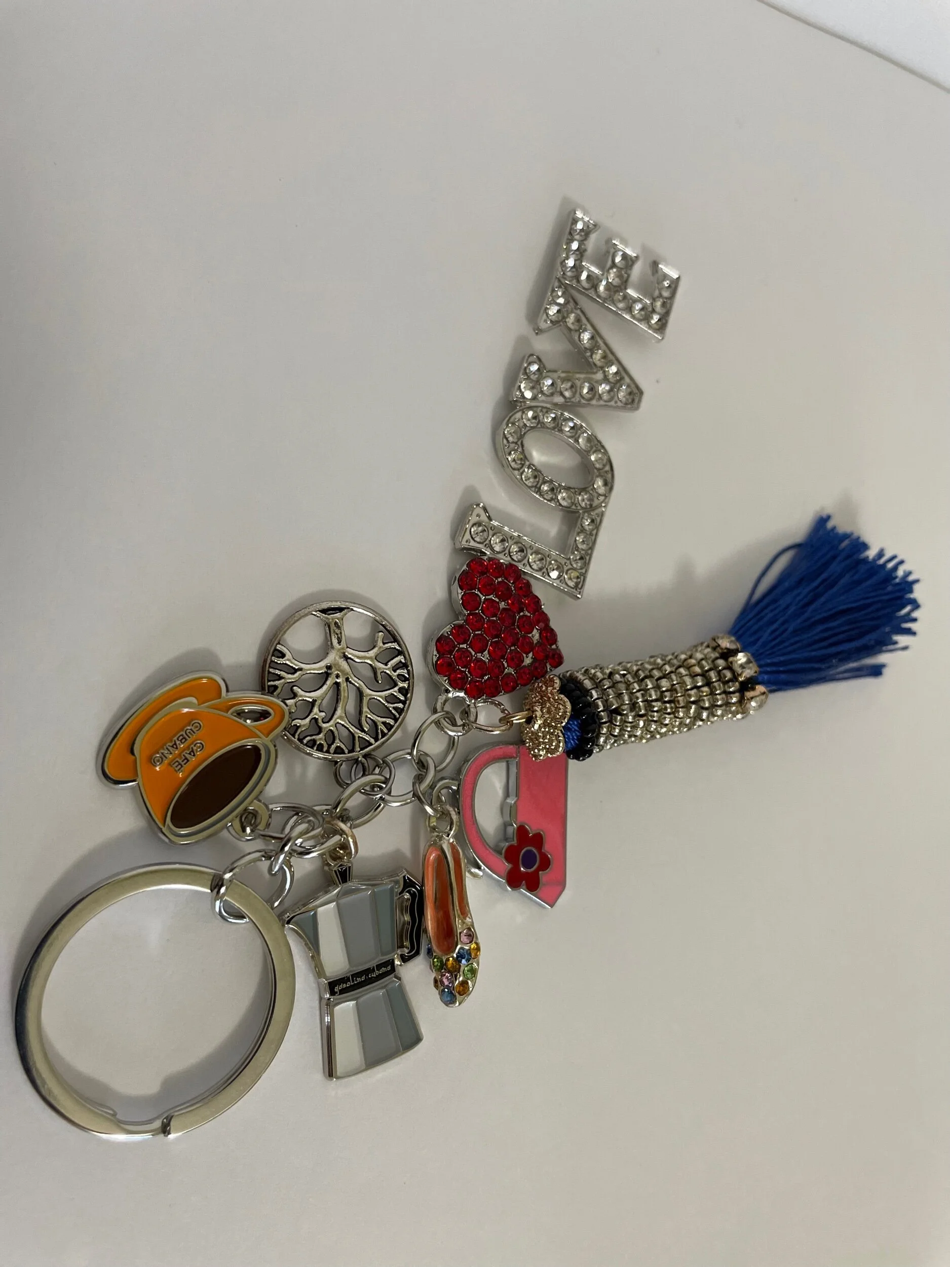 C822C57D-45A6-4872-8C7F-69FA9B408554