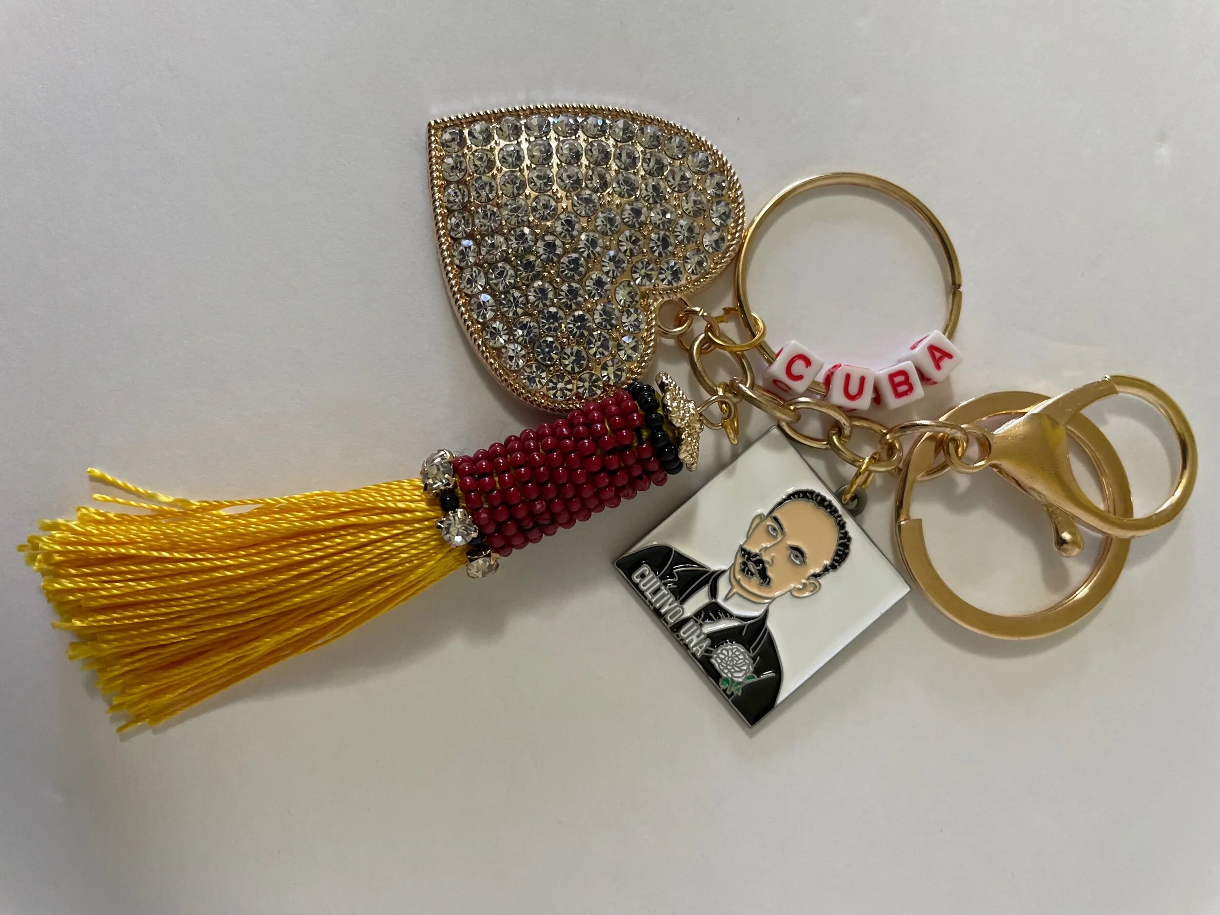 FC18E966-C24E-4C6B-B4C7-A9F1404C7AAA