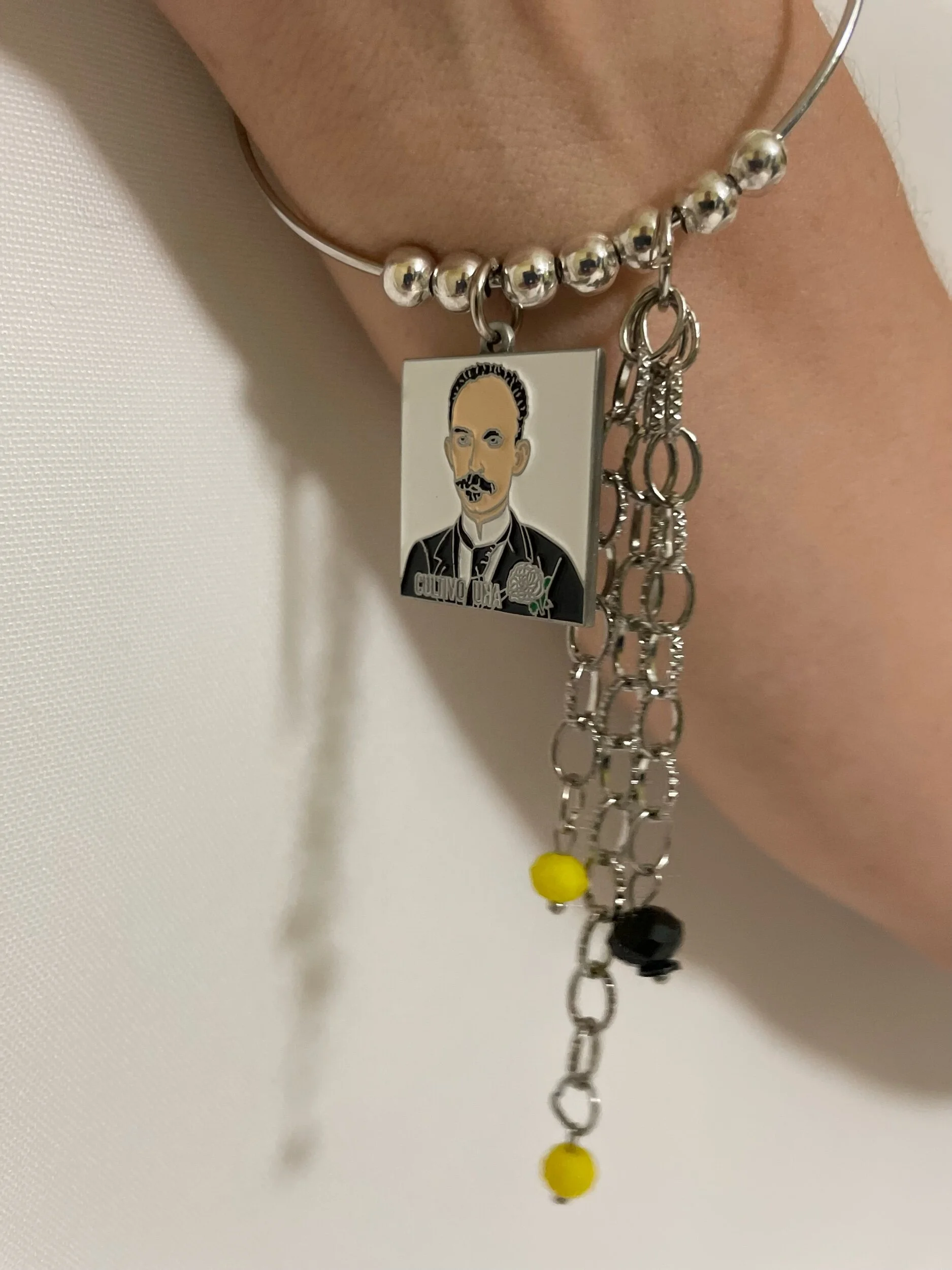 51CCBC02-CAAE-4E01-AAFF-AB350C0E4869