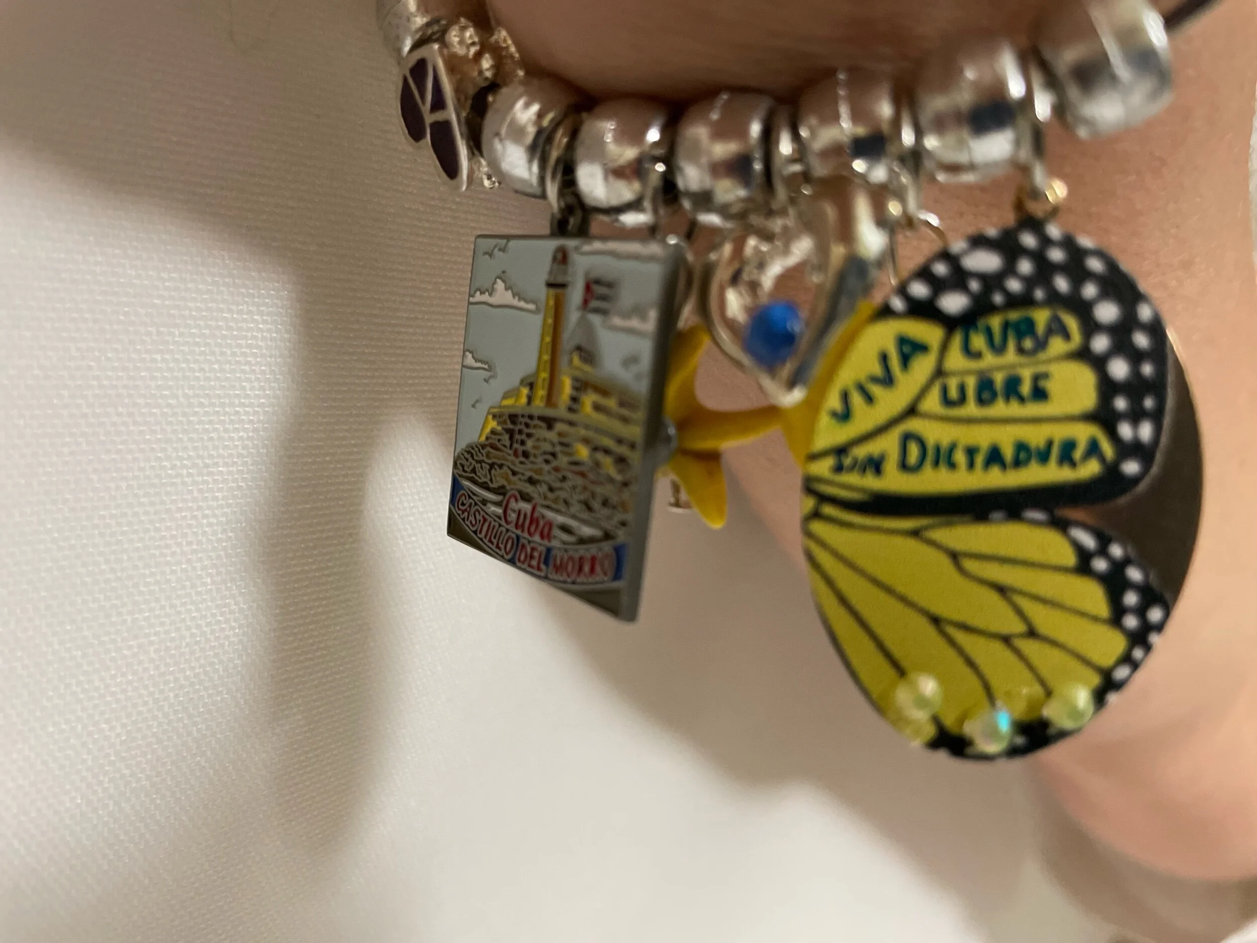 54ACAFE7-7CE9-40EA-814F-C038CBD16BCA