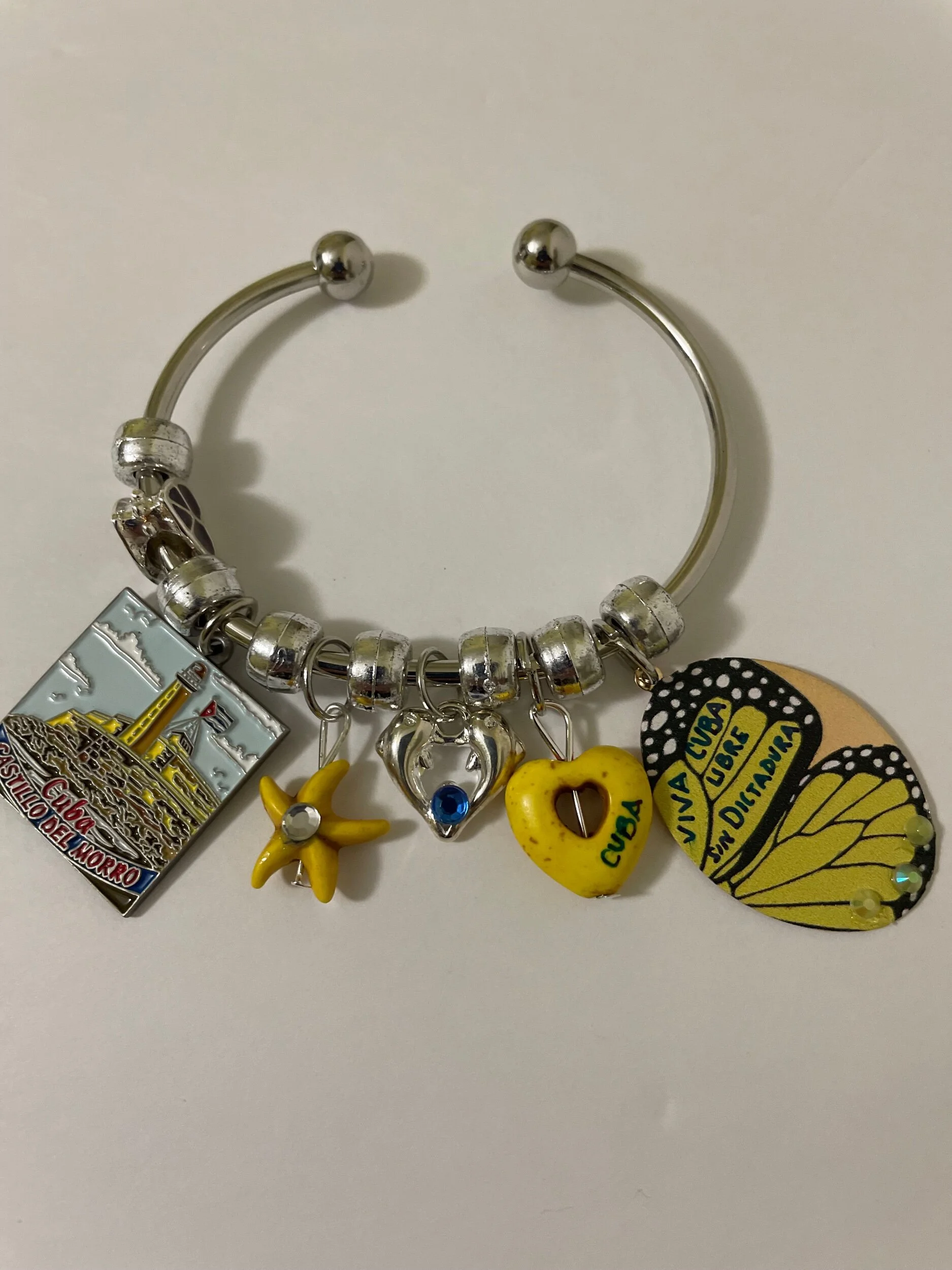 A6F59324-EE16-4864-A445-76DA18A63262