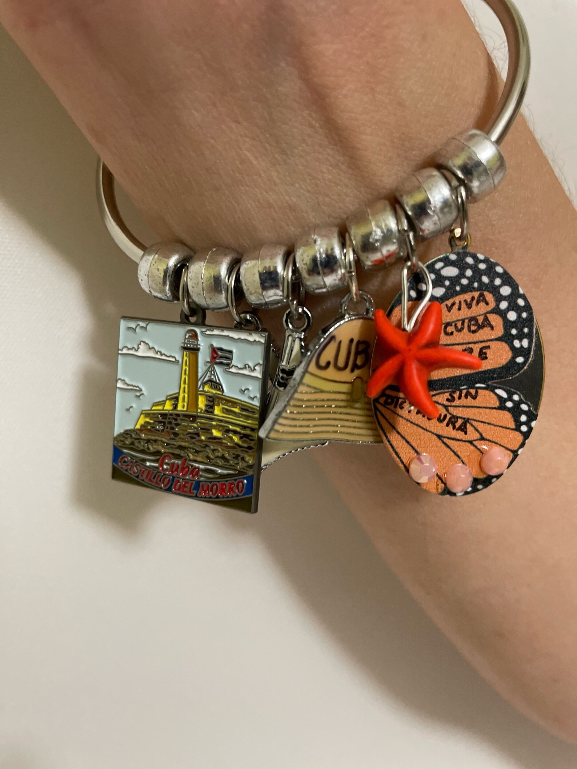 B24BB68A-D64D-4368-9BD0-F8B12FD33577