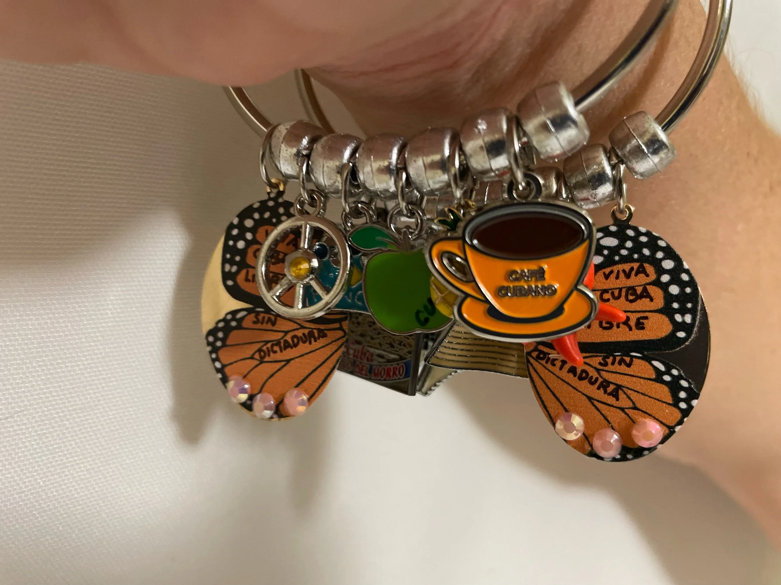 A71CE658-9DEA-4727-978A-E11D829EE06D