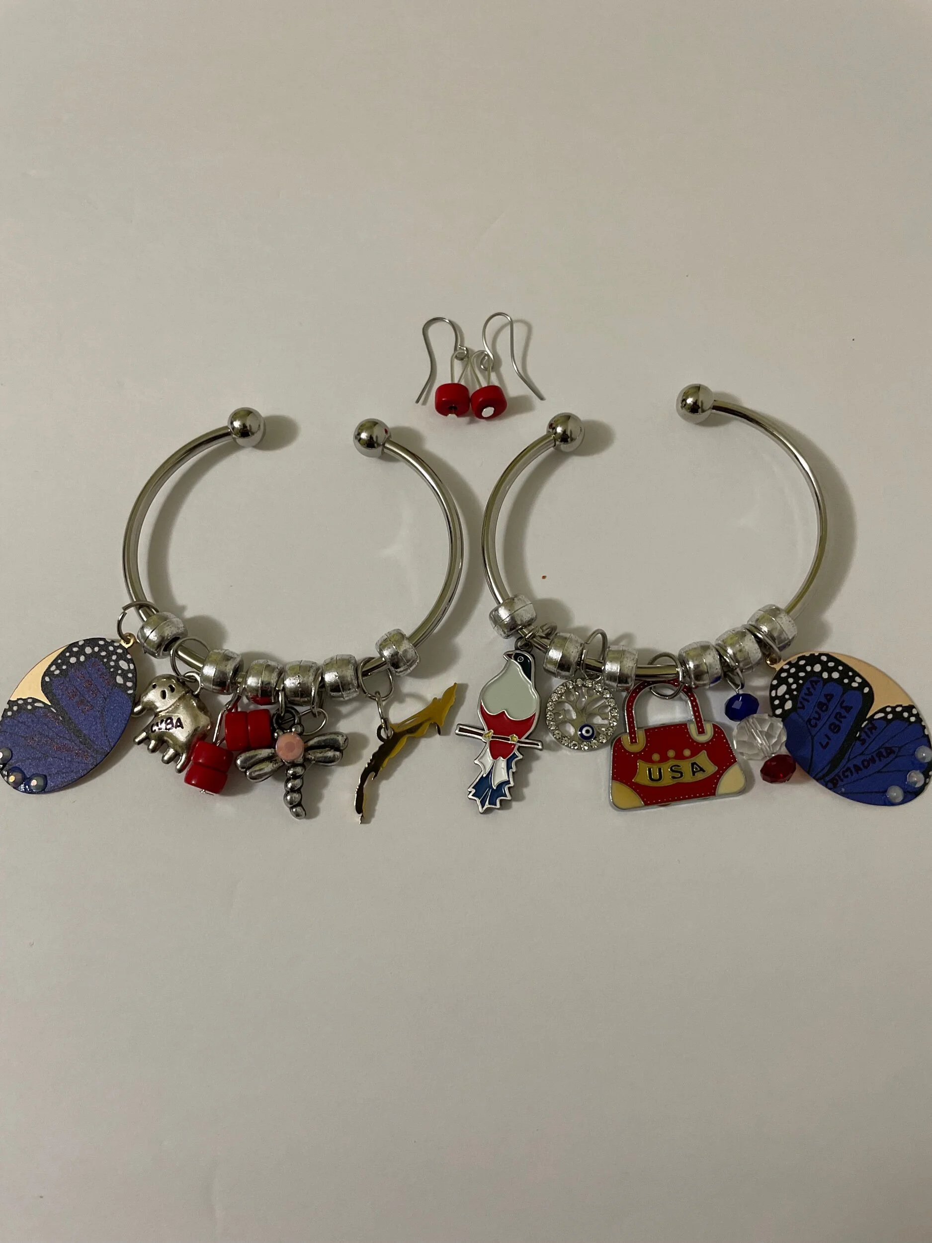 E9FC86FC-4EC2-4DFC-BDF6-AC729D67A252