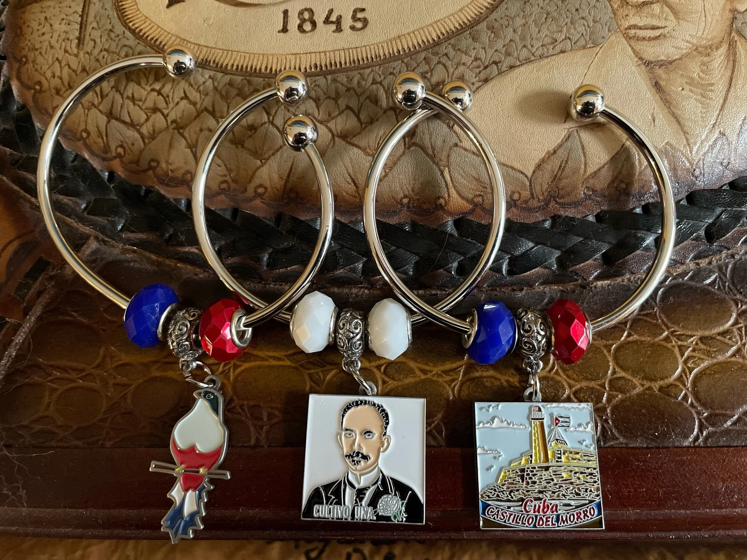 75214DEA-2E71-4525-84EC-615A40685DAE