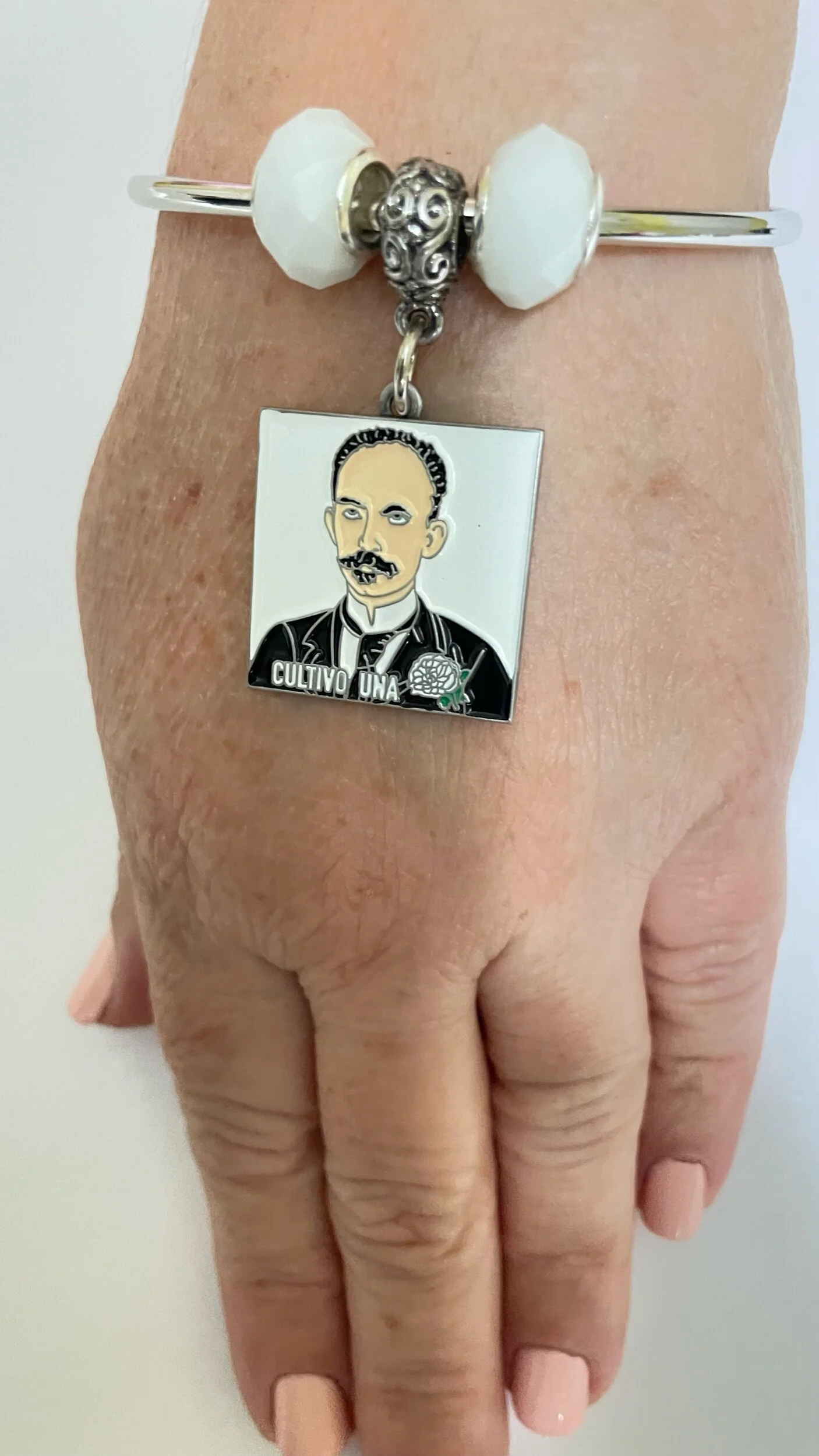 85562A7F-2B2D-4A0C-B661-62CE5123B1A3