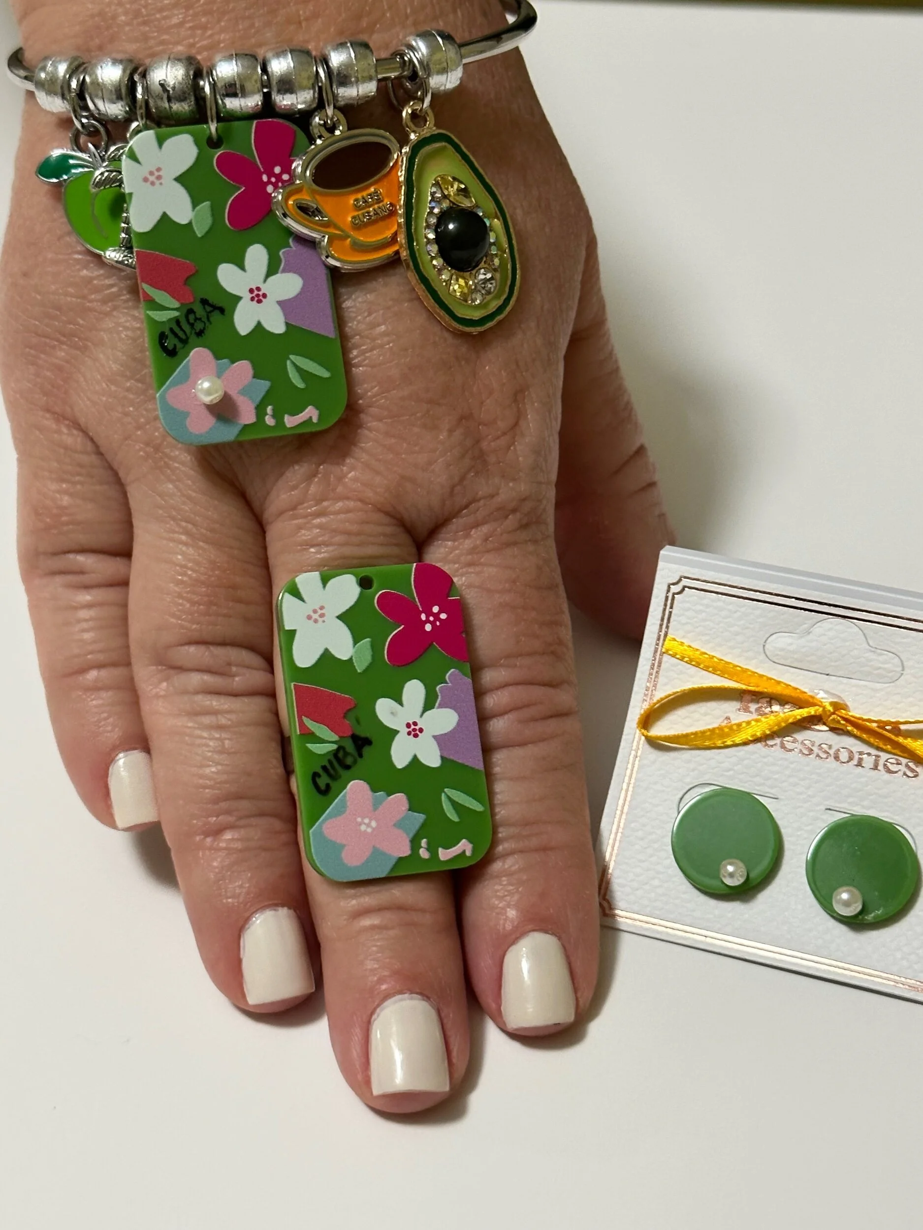 30ABD5C7-A78C-41D9-BD07-347DF2294854