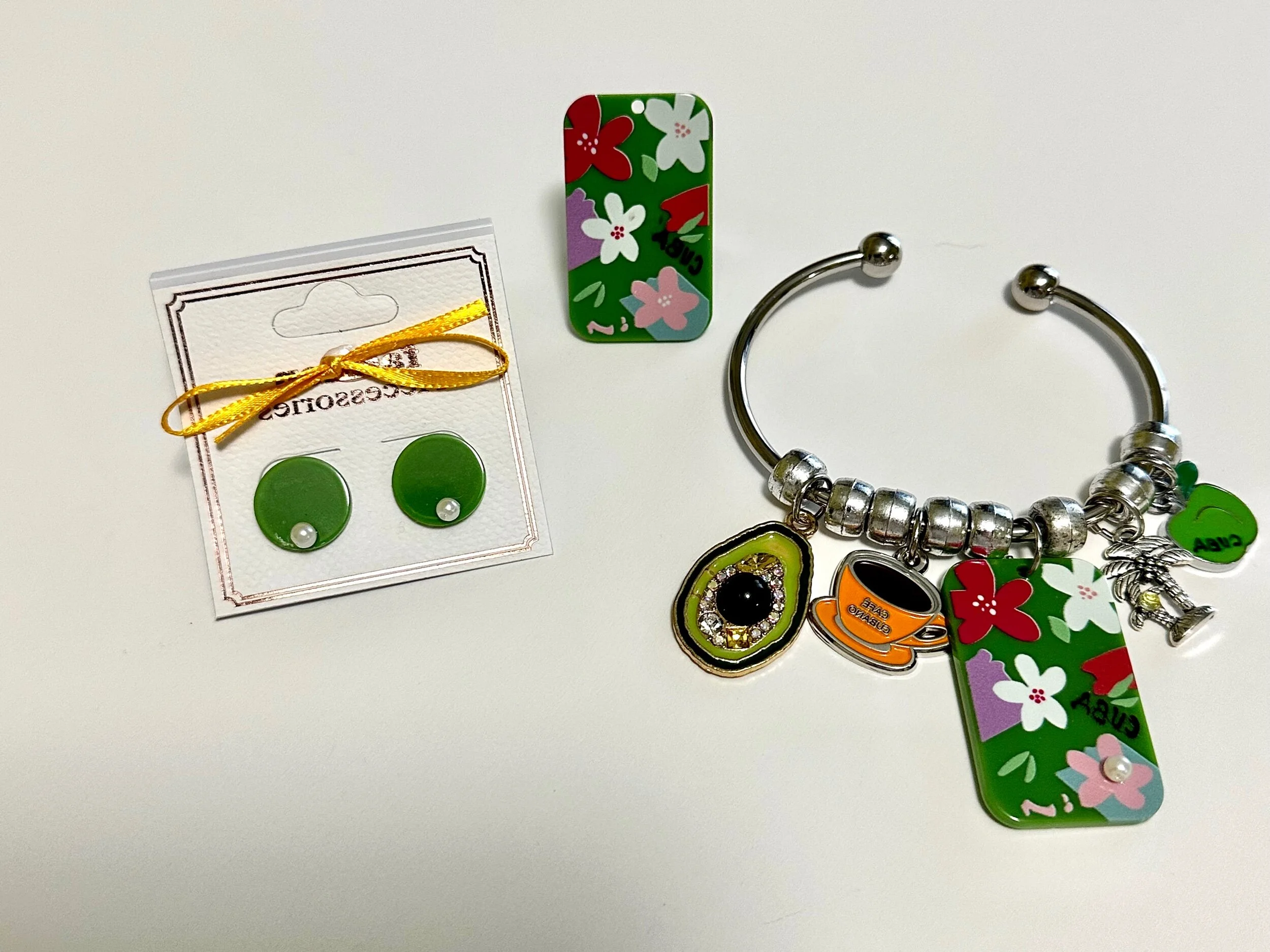 25F5B051-74B3-4E2F-BDF0-AF27456AECFC